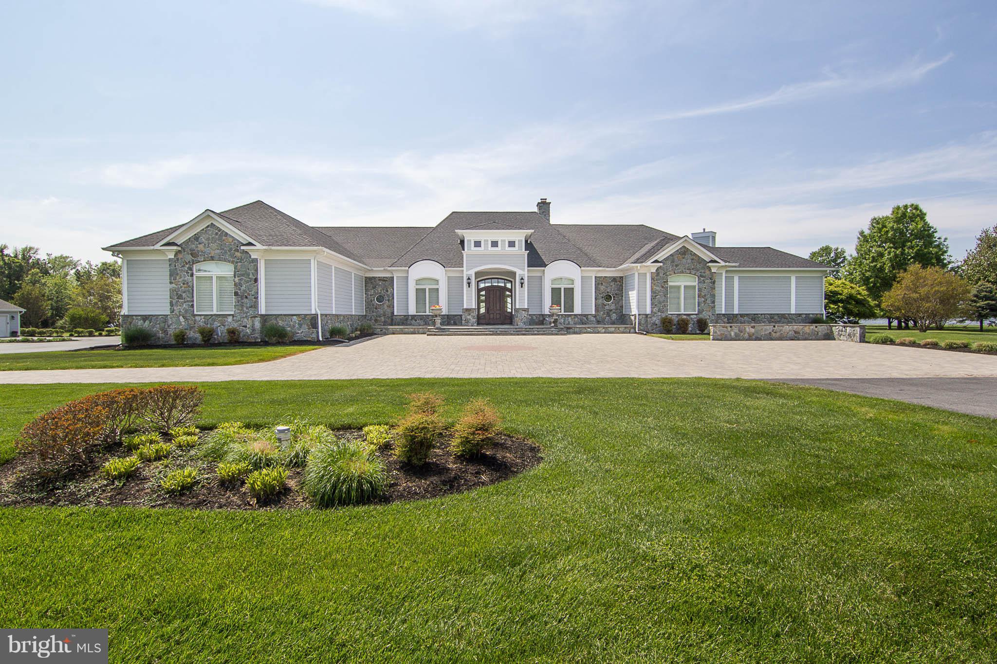 BENNETT POINT - Residential