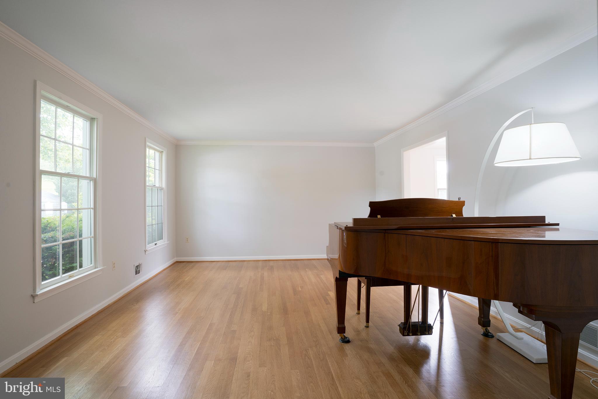 812 RAMSHEAD CIRCLE