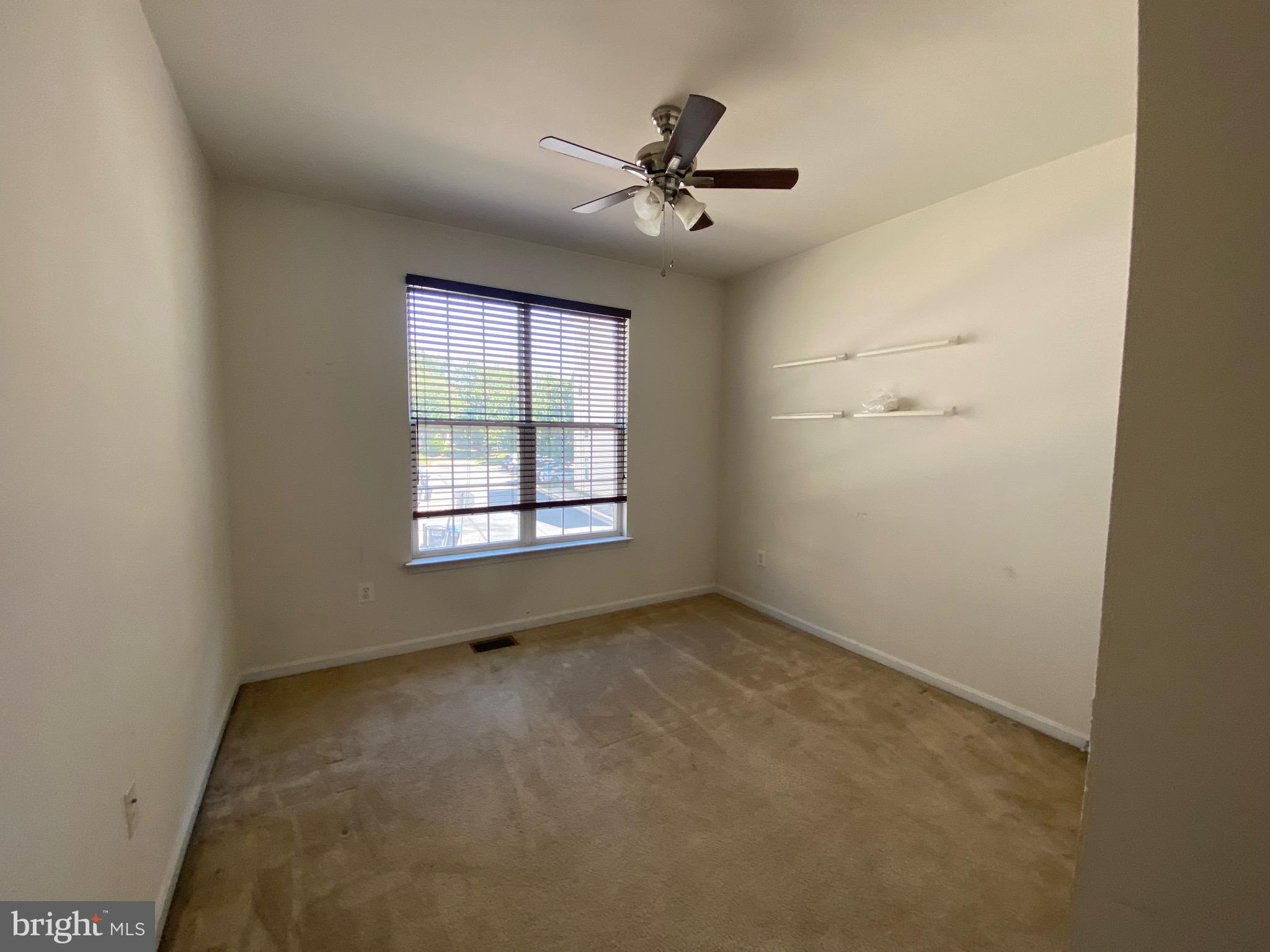 LEE SQUARE - Residential