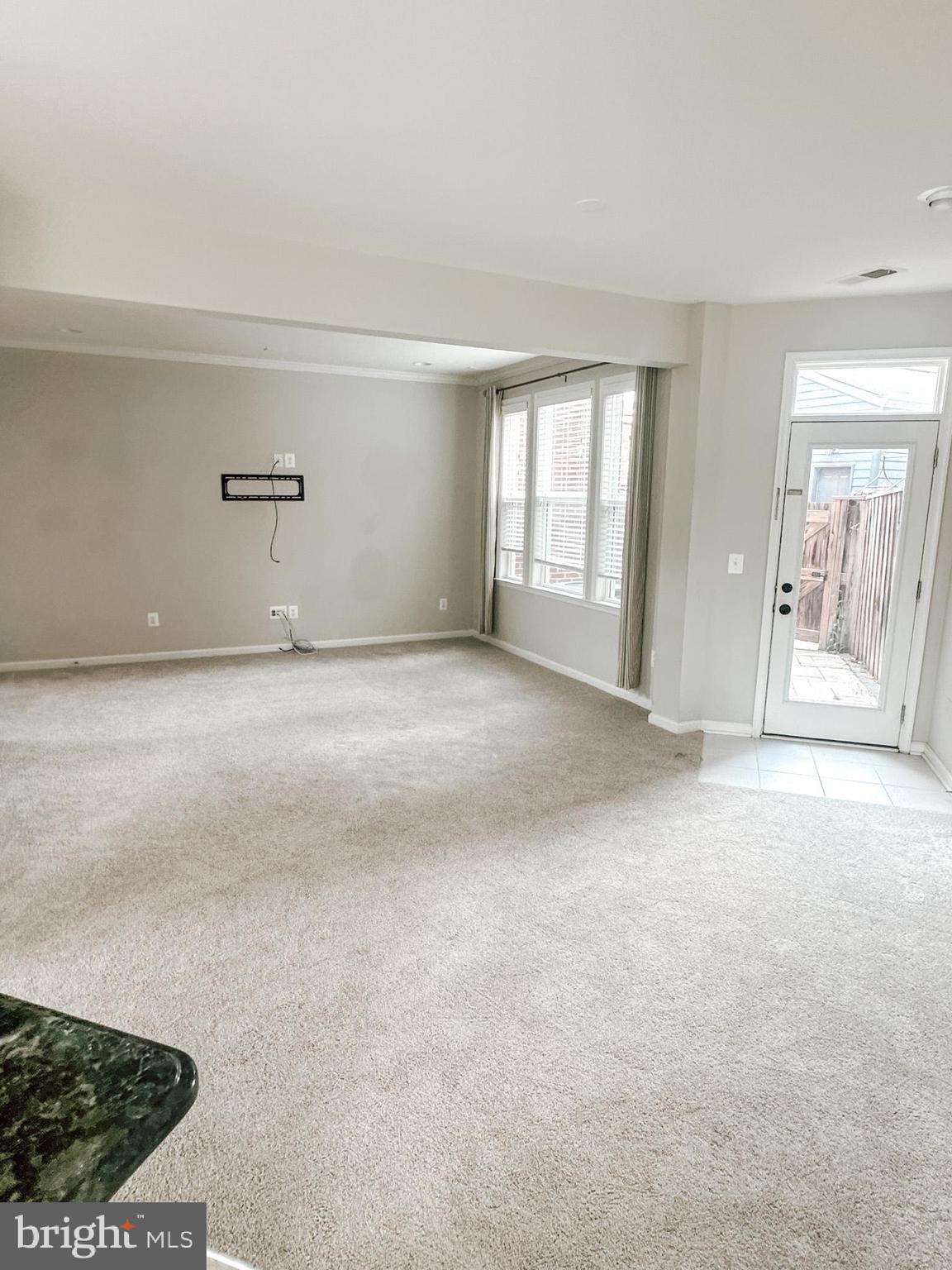 OLDE TOWNE SQUARE - Residential Lease