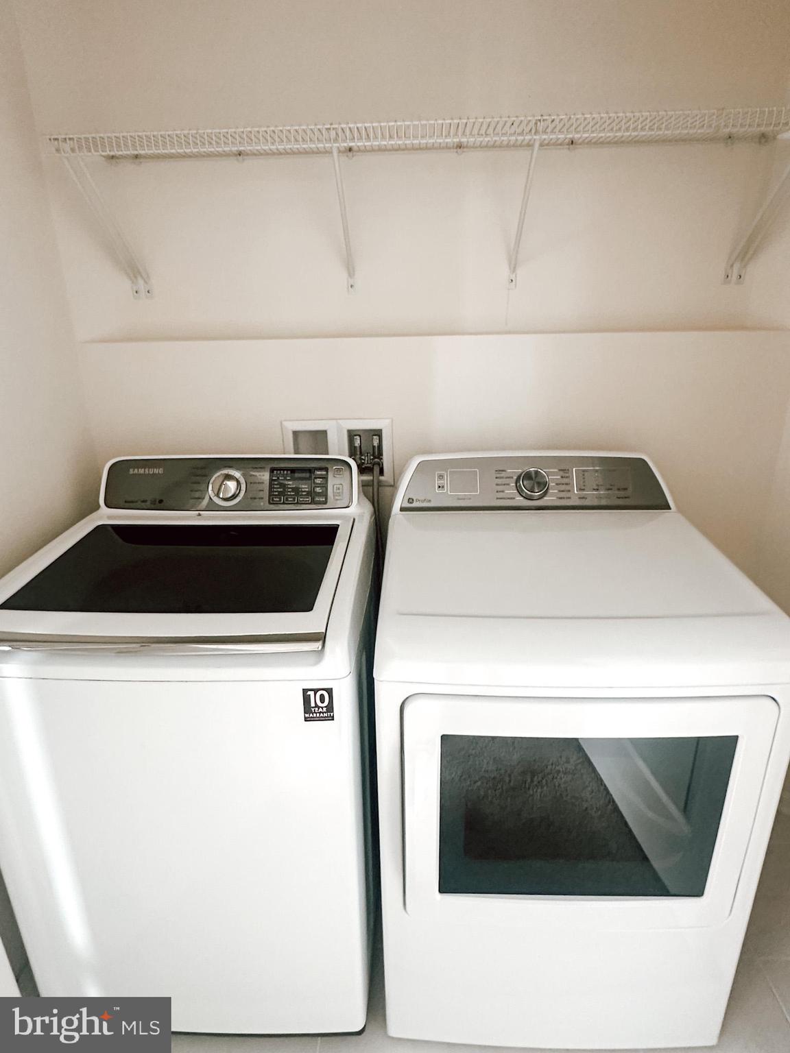 OLDE TOWNE SQUARE - Residential Lease