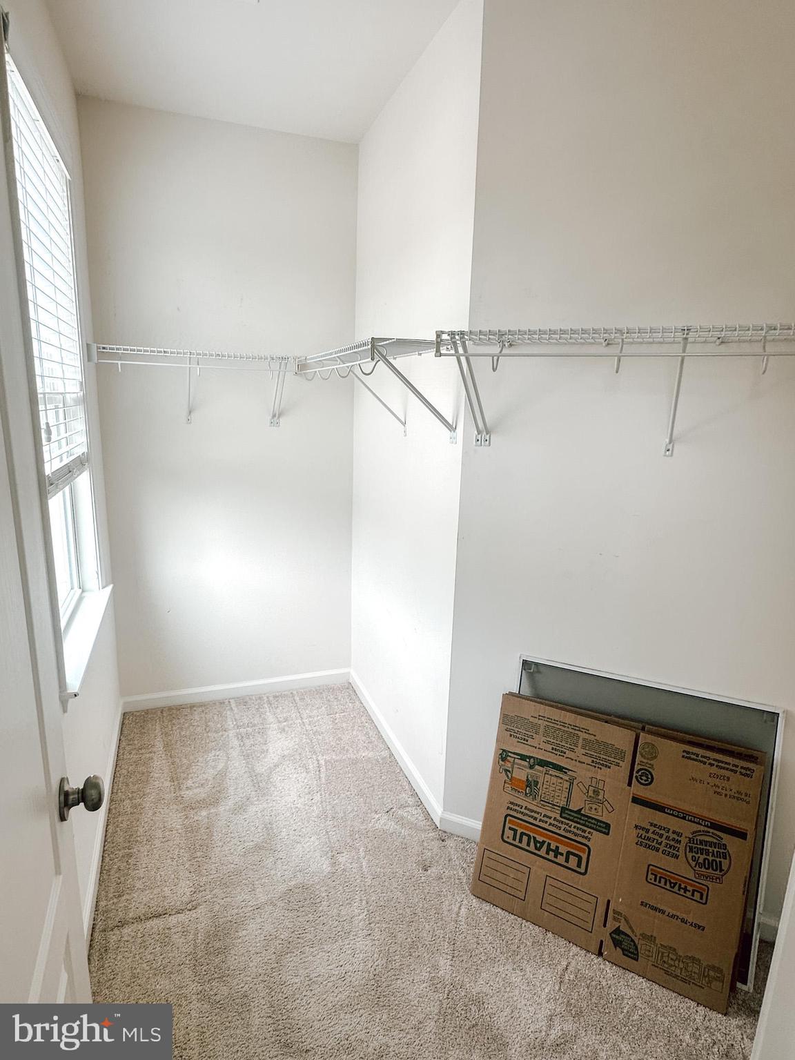 OLDE TOWNE SQUARE - Residential Lease