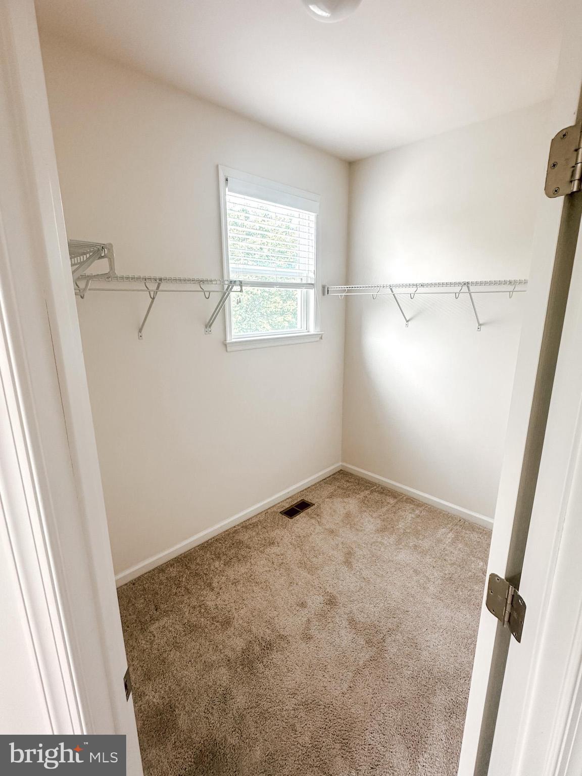 OLDE TOWNE SQUARE - Residential Lease