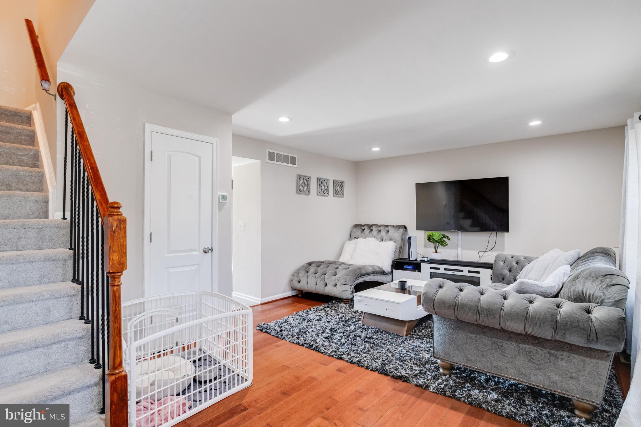 HARFORD COMMONS - Residential