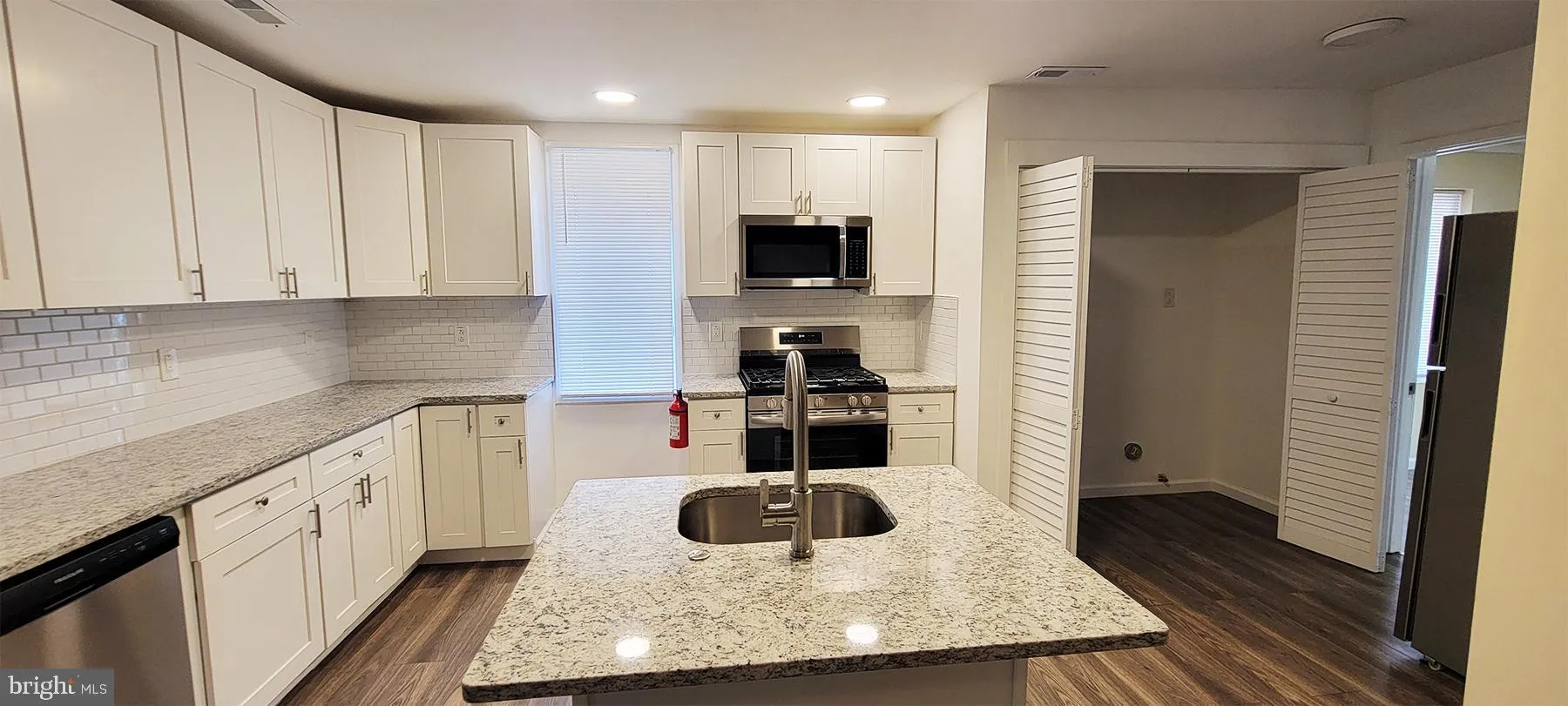 Egg Harbor City, New Jersey 08215, United States, 3 Bedrooms Bedrooms, ,2 BathroomsBathrooms,Residential,Active,206679