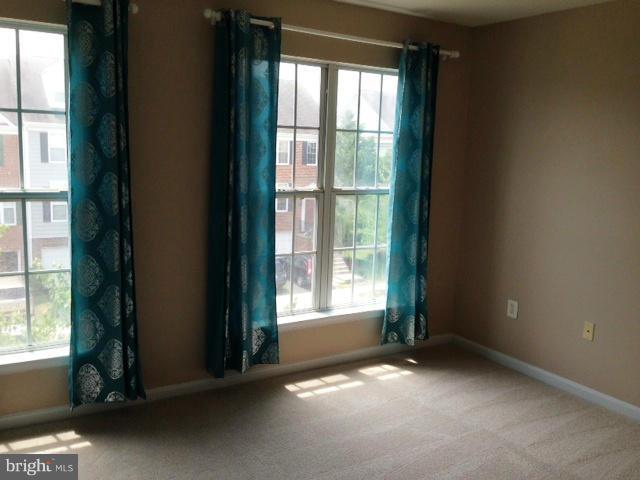 SOUTH RIDING - Residential Lease