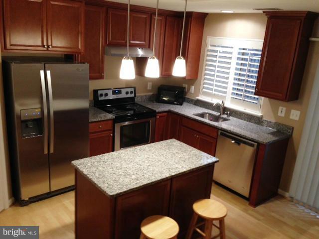 SOUTH RIDING - Residential Lease