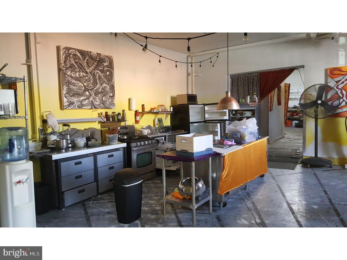 FAIRMOUNT - Commercial Sale