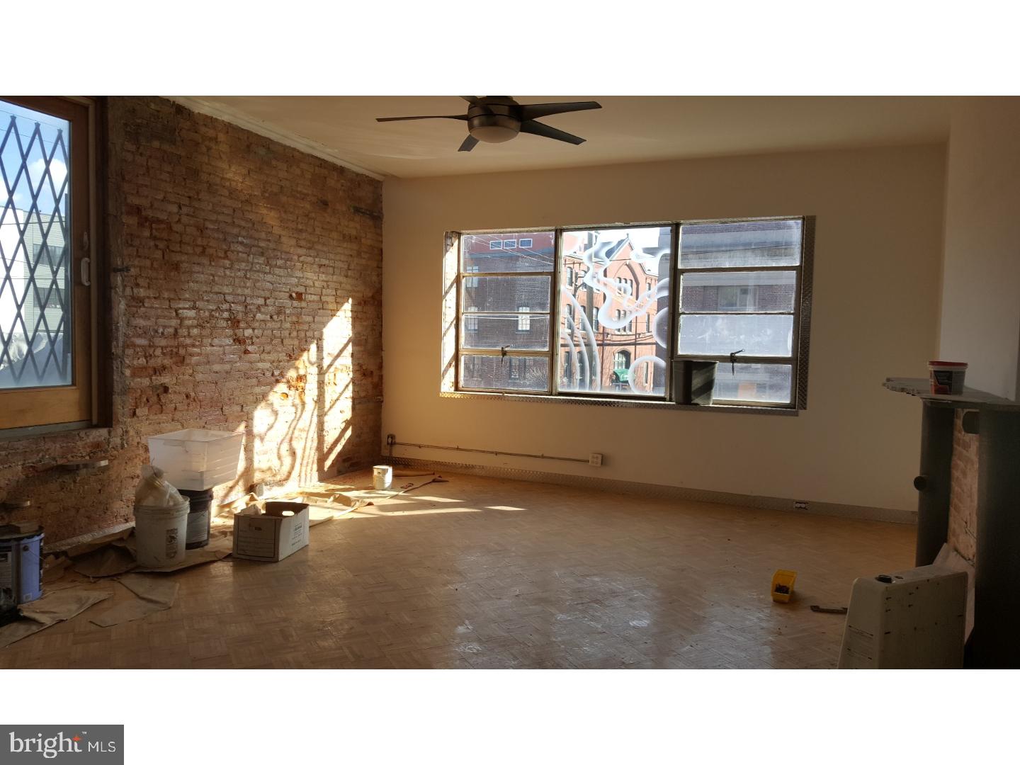 FAIRMOUNT - Commercial Sale