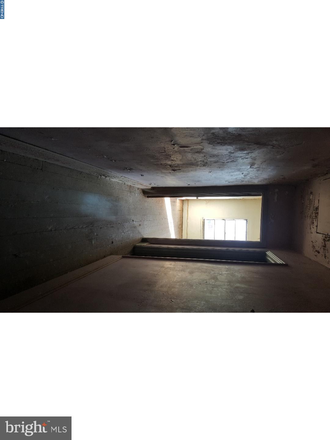 FAIRMOUNT - Commercial Sale