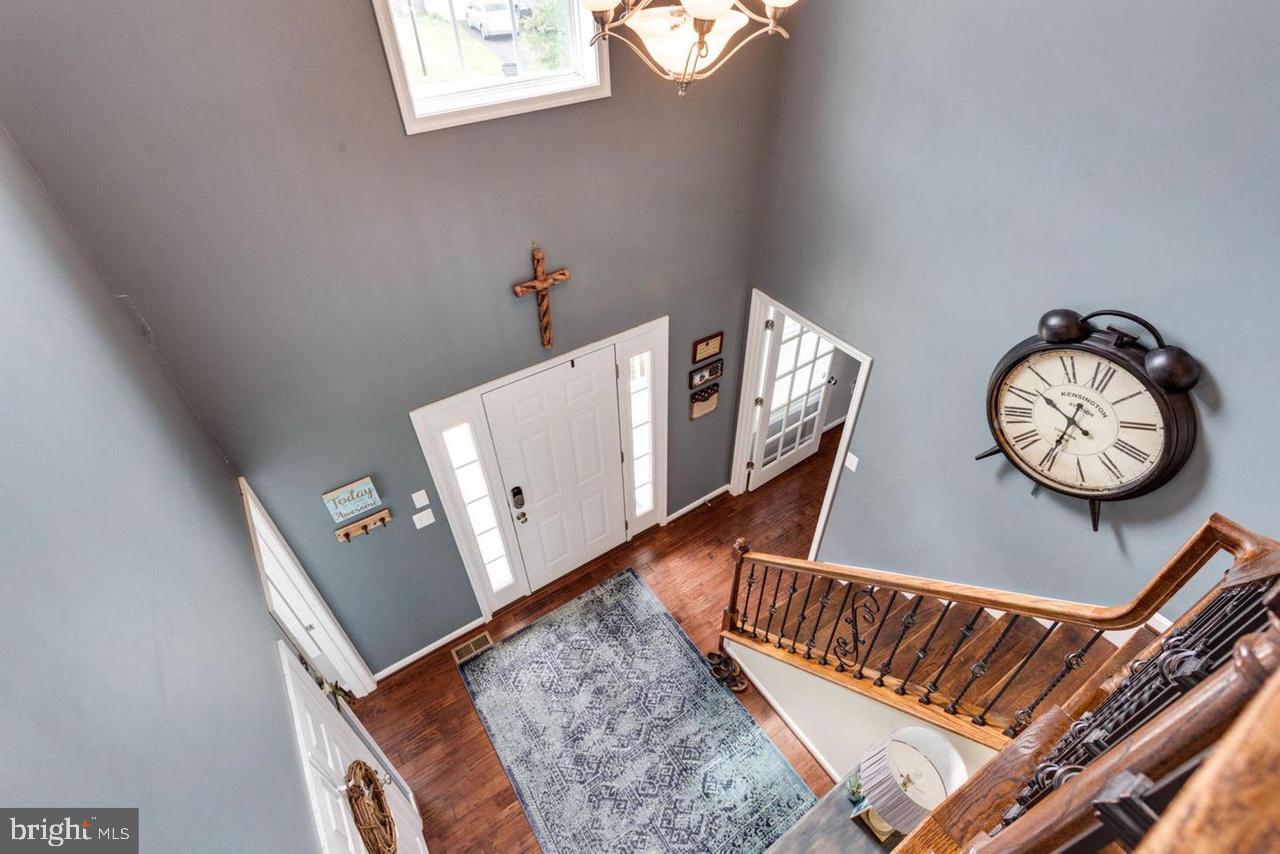 SEASONS LANDING - Residential Lease