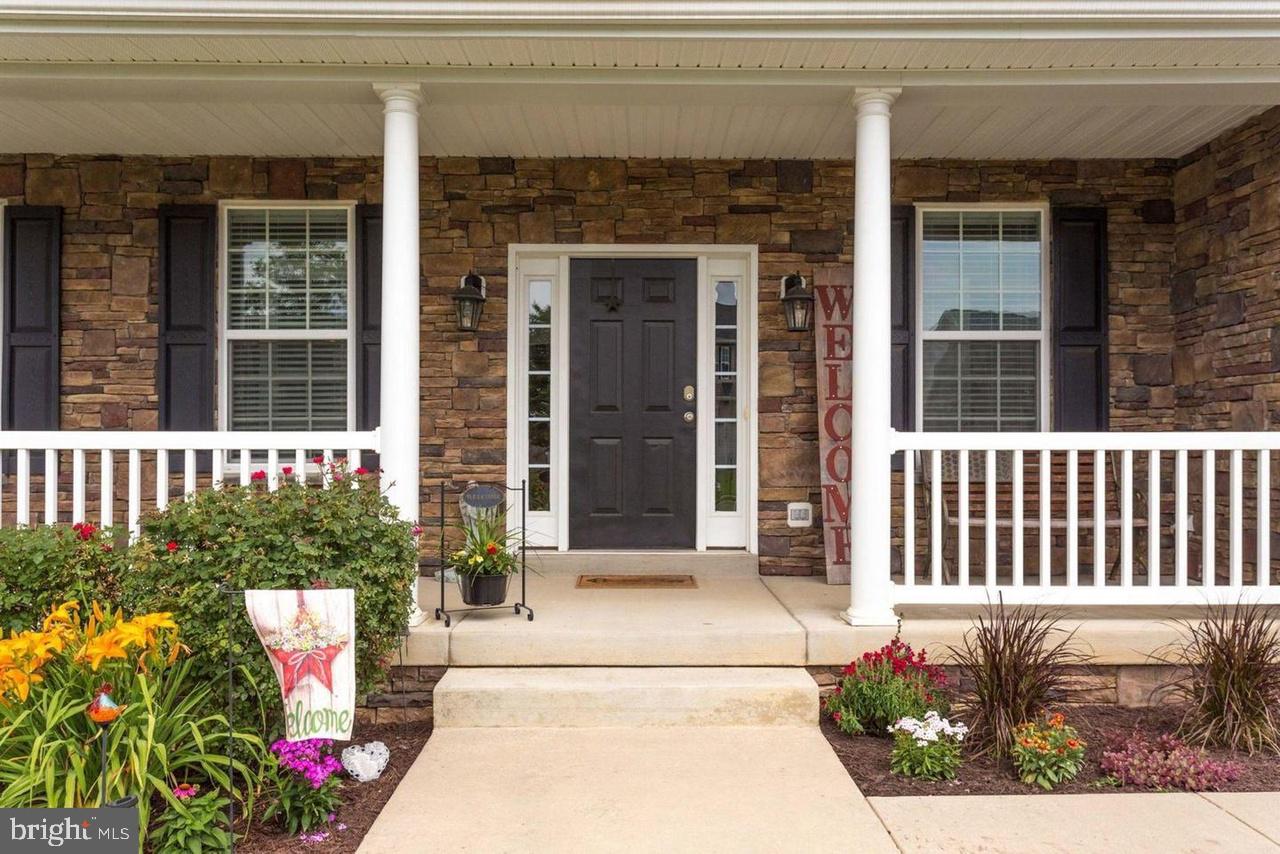 SEASONS LANDING - Residential Lease