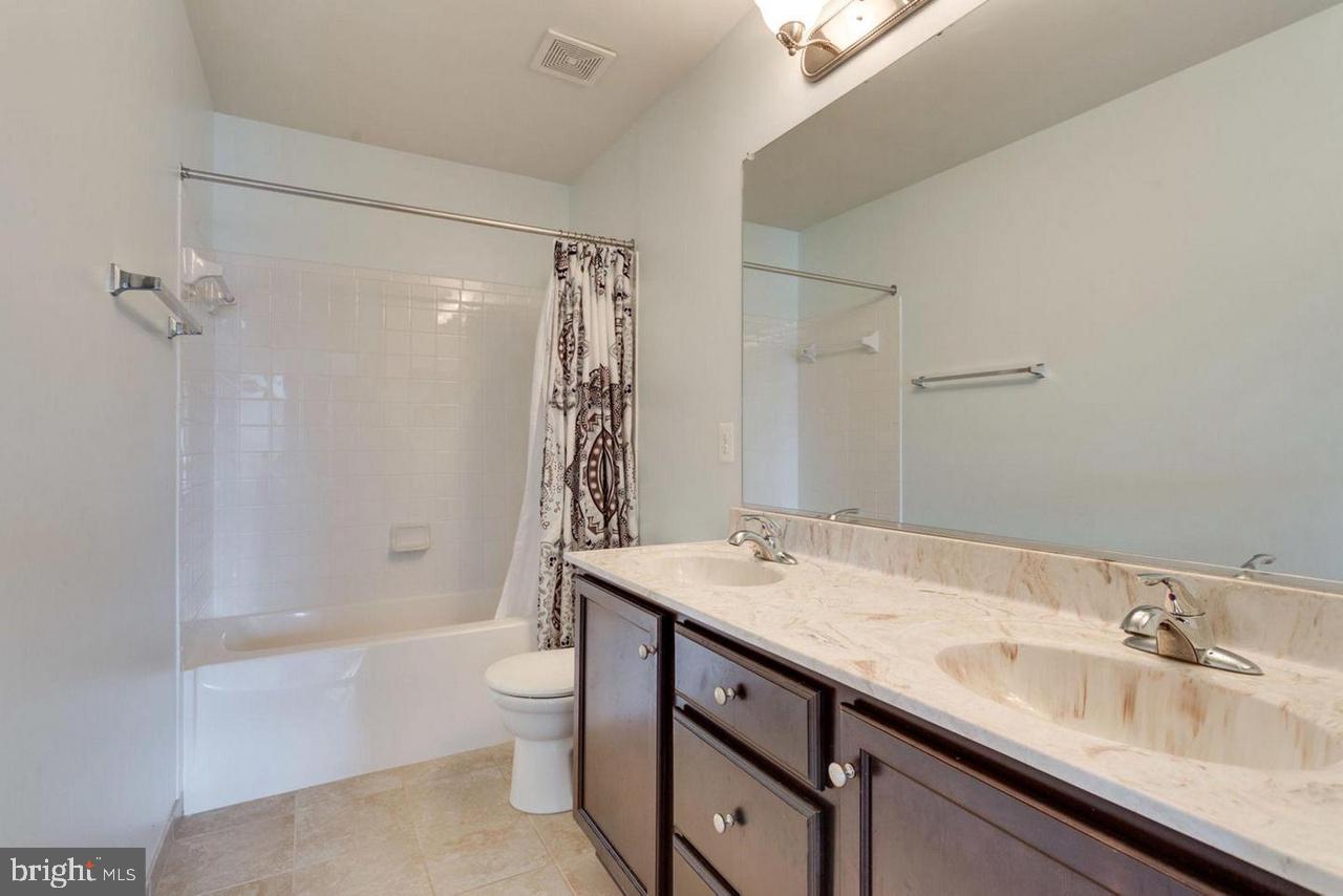 SEASONS LANDING - Residential Lease