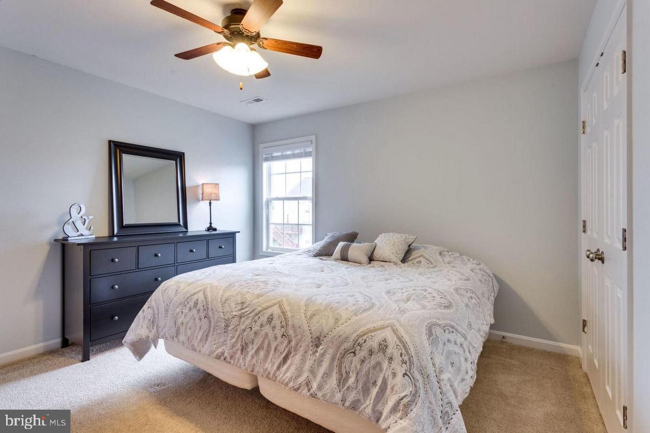 SEASONS LANDING - Residential Lease