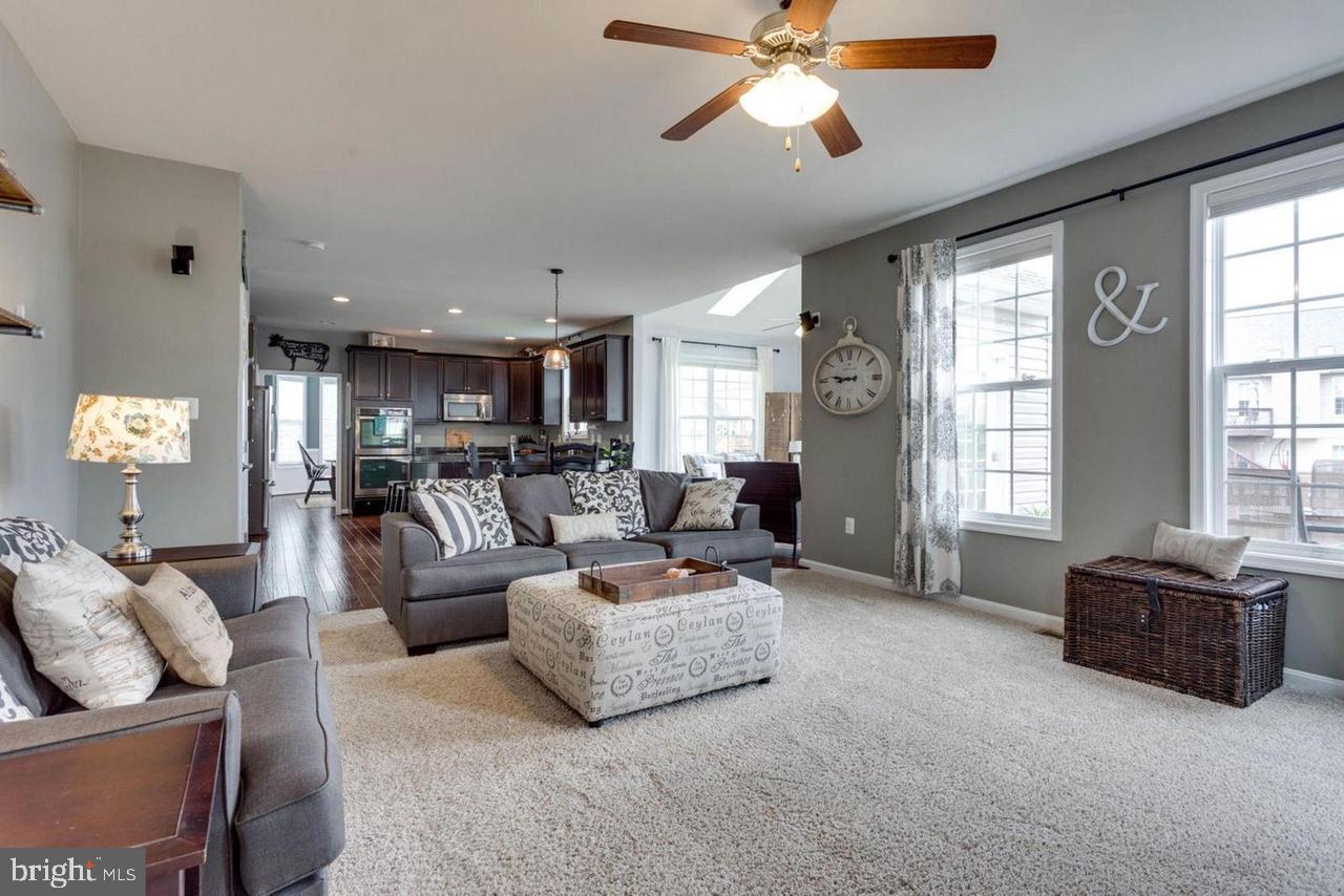 SEASONS LANDING - Residential Lease