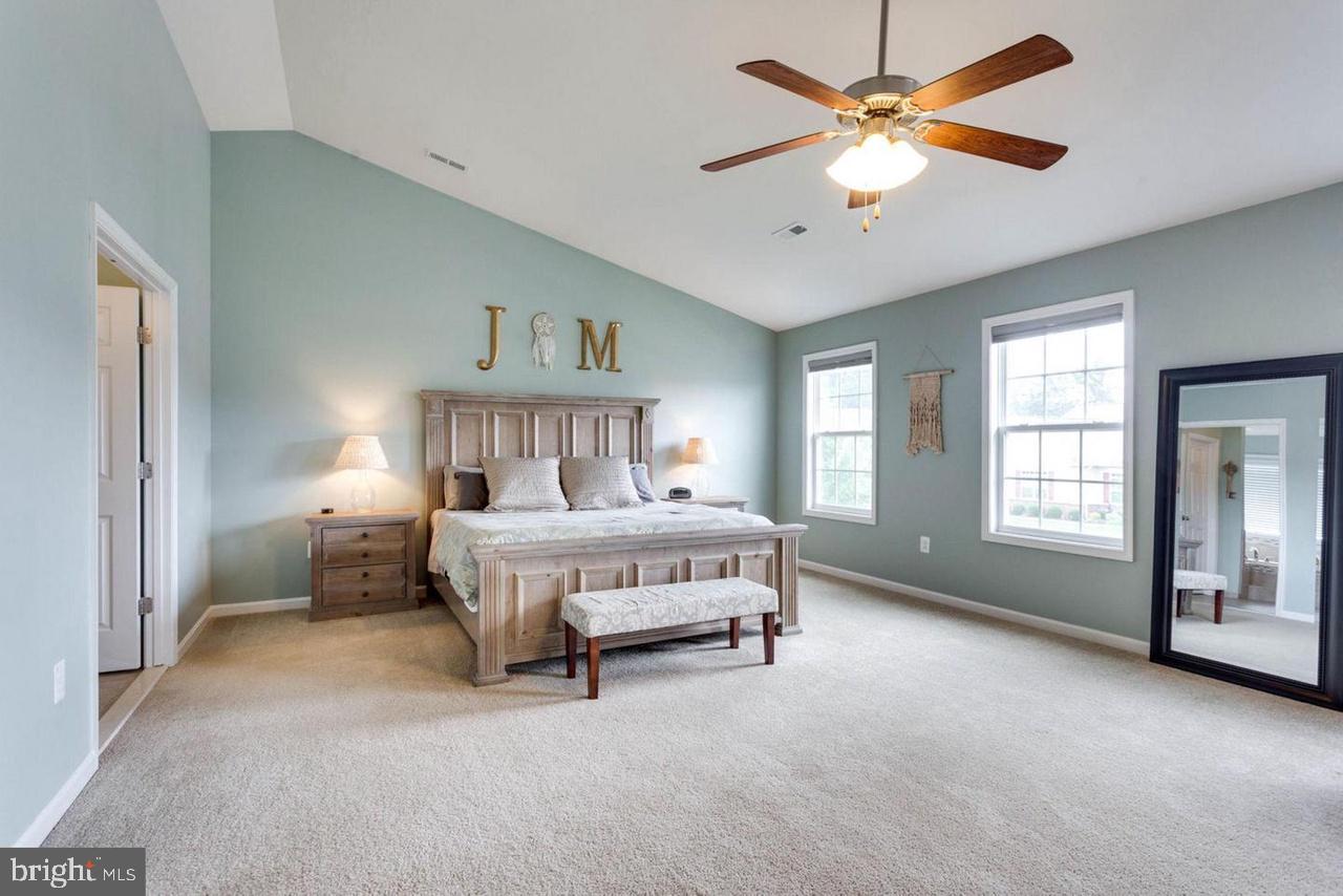 SEASONS LANDING - Residential Lease