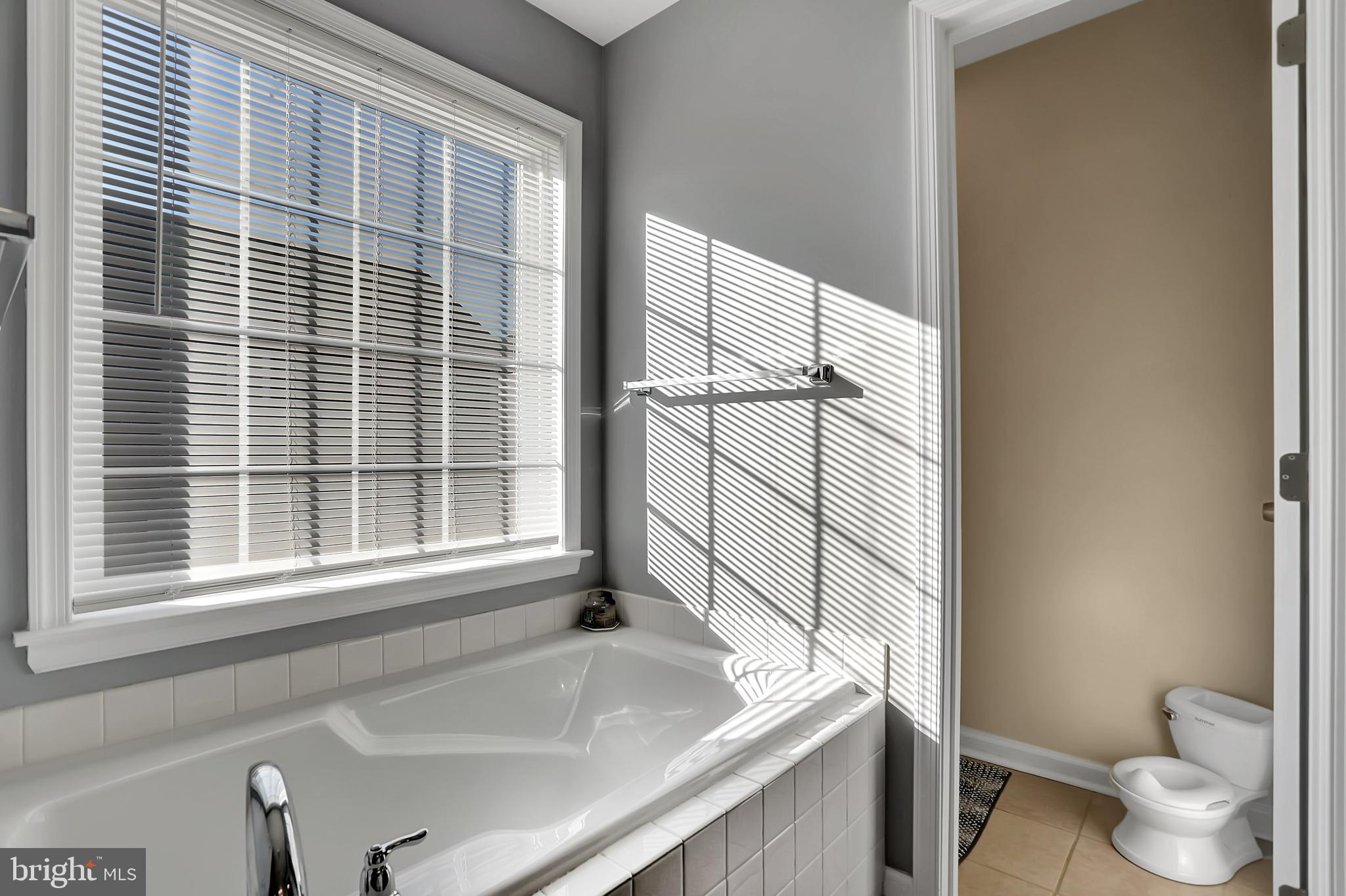 LINKS PLACE - Residential