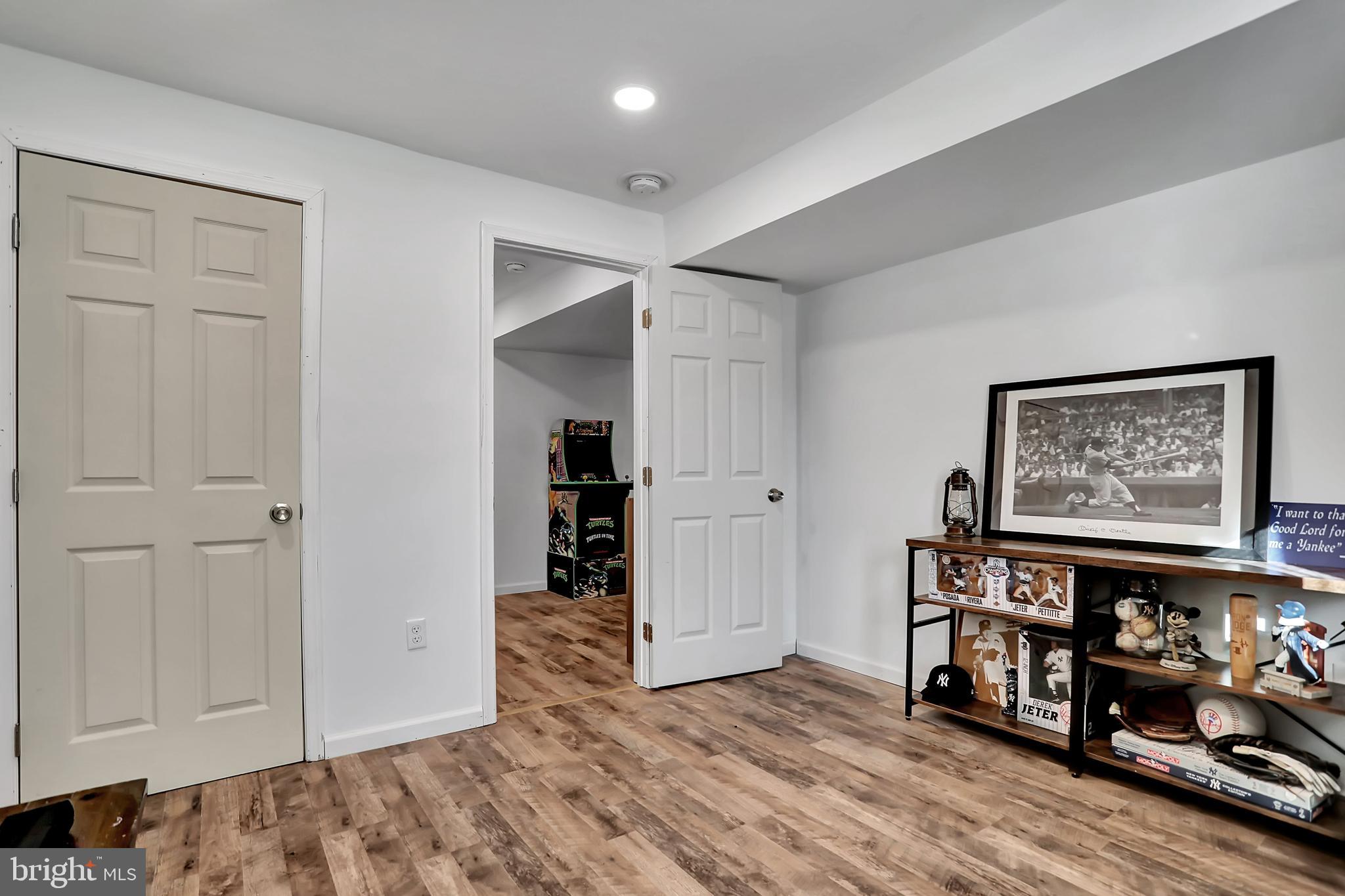 LINKS PLACE - Residential