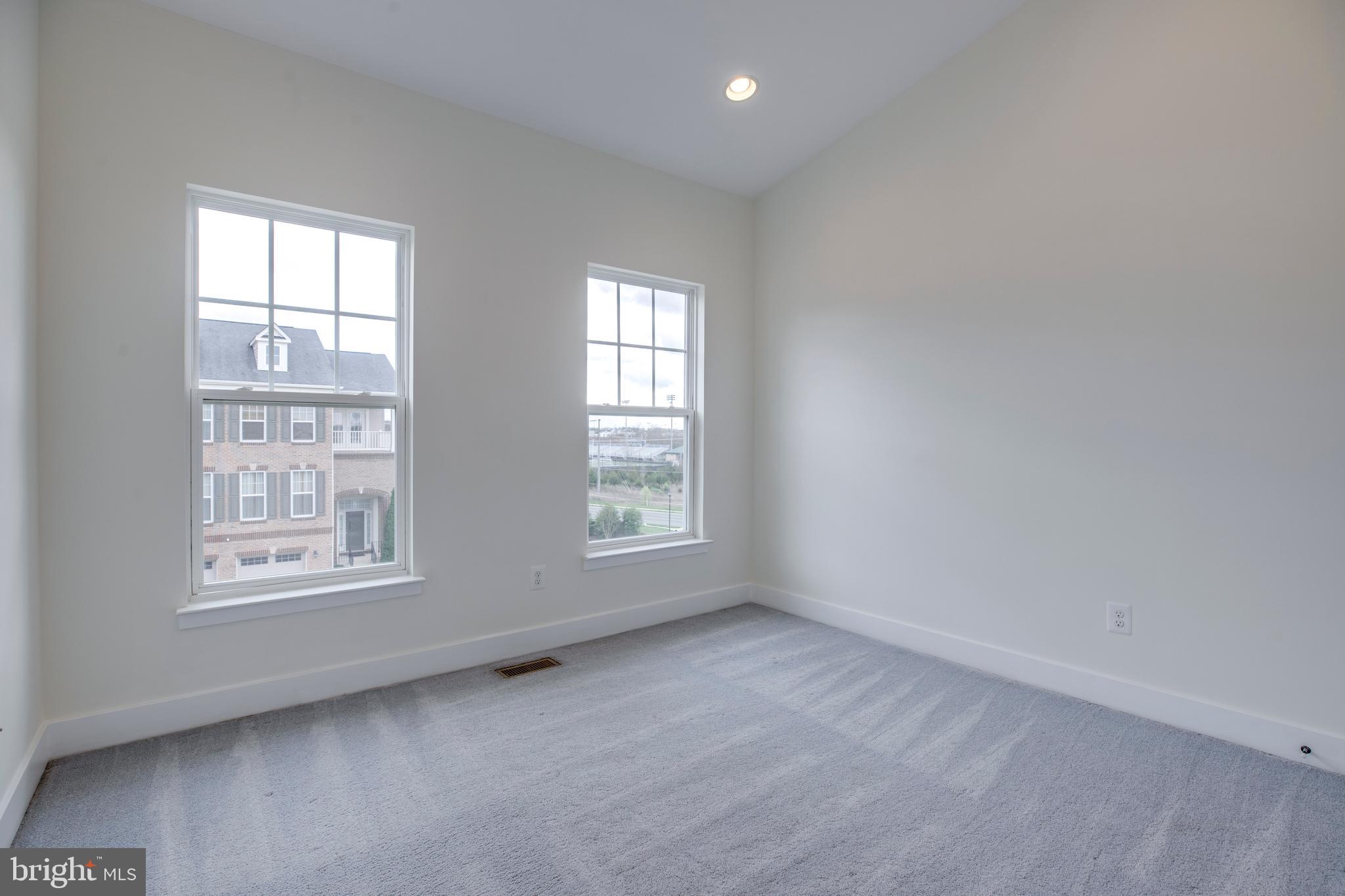 THE VILLAGE AT BELMONT RIDGE - Residential Lease