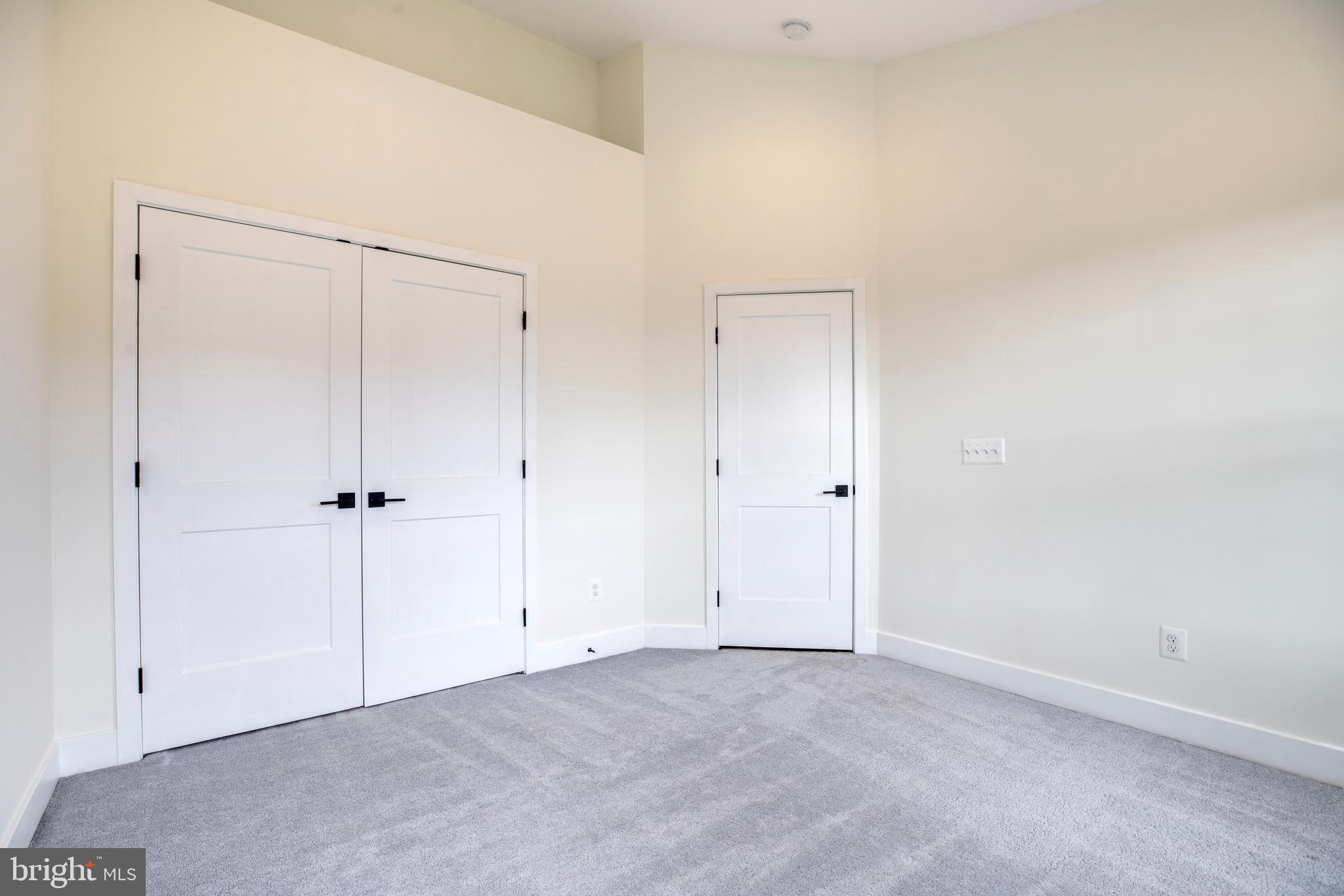 THE VILLAGE AT BELMONT RIDGE - Residential Lease