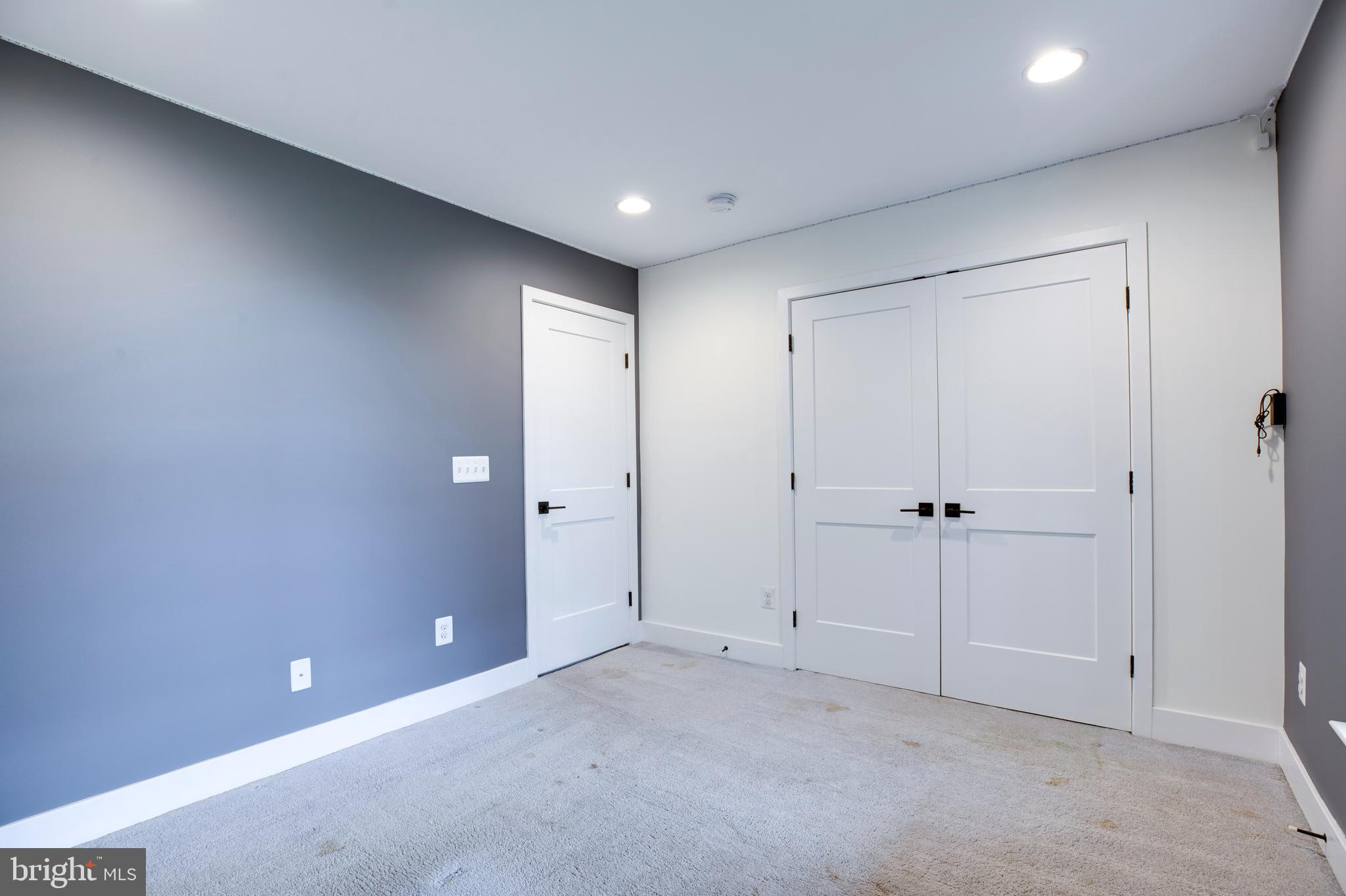 THE VILLAGE AT BELMONT RIDGE - Residential Lease