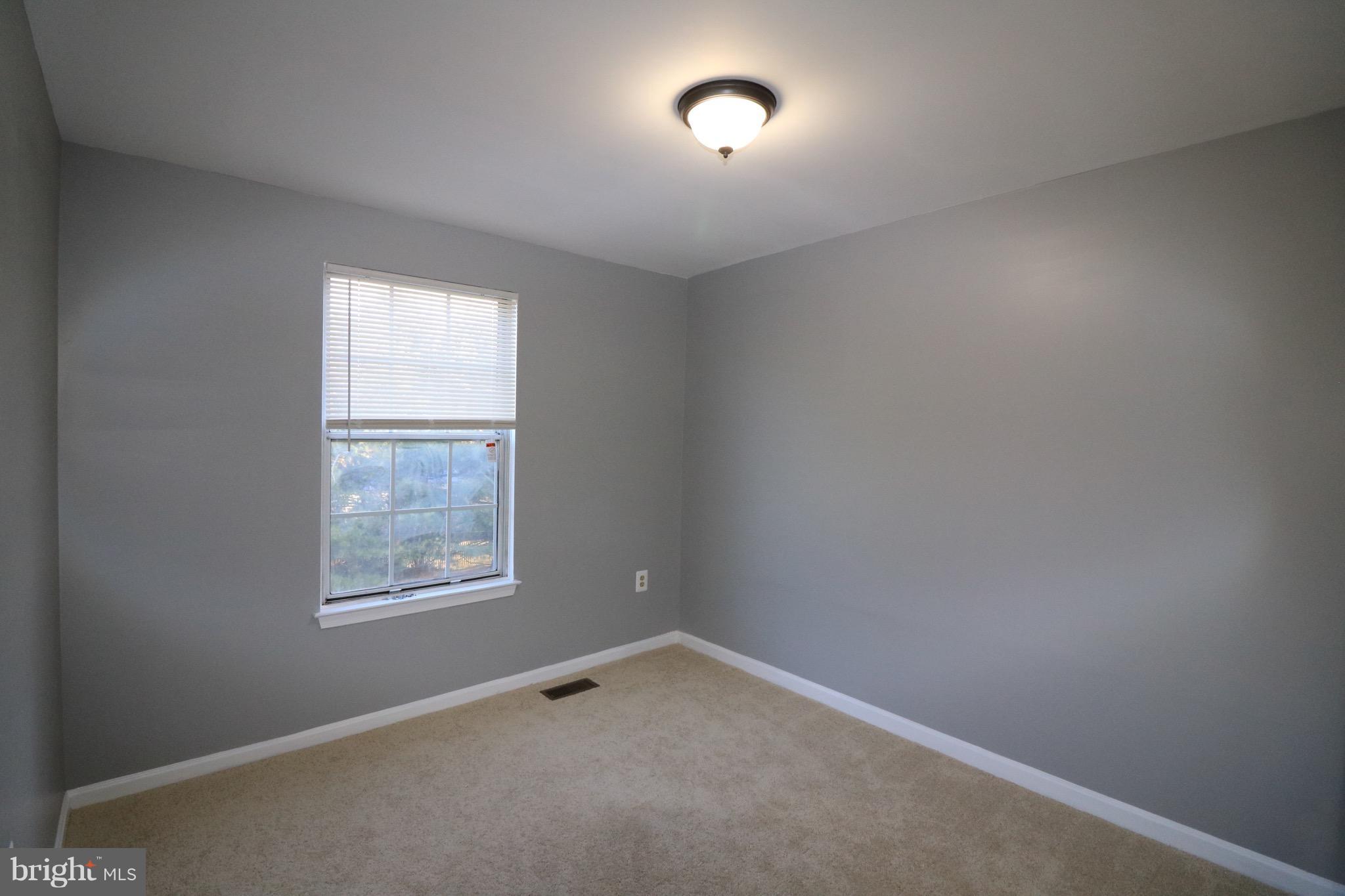 MILL CREEK SOUTH - Residential Lease