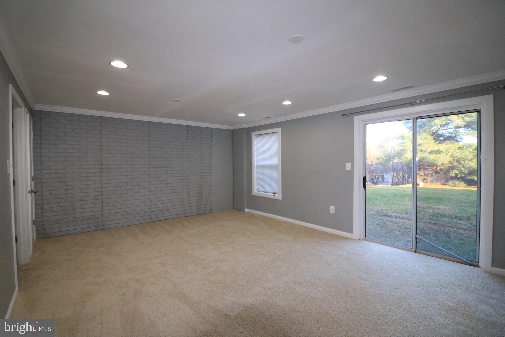 MILL CREEK SOUTH - Residential Lease