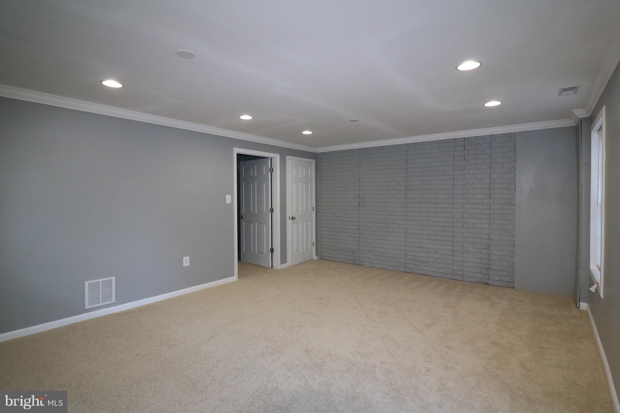 MILL CREEK SOUTH - Residential Lease