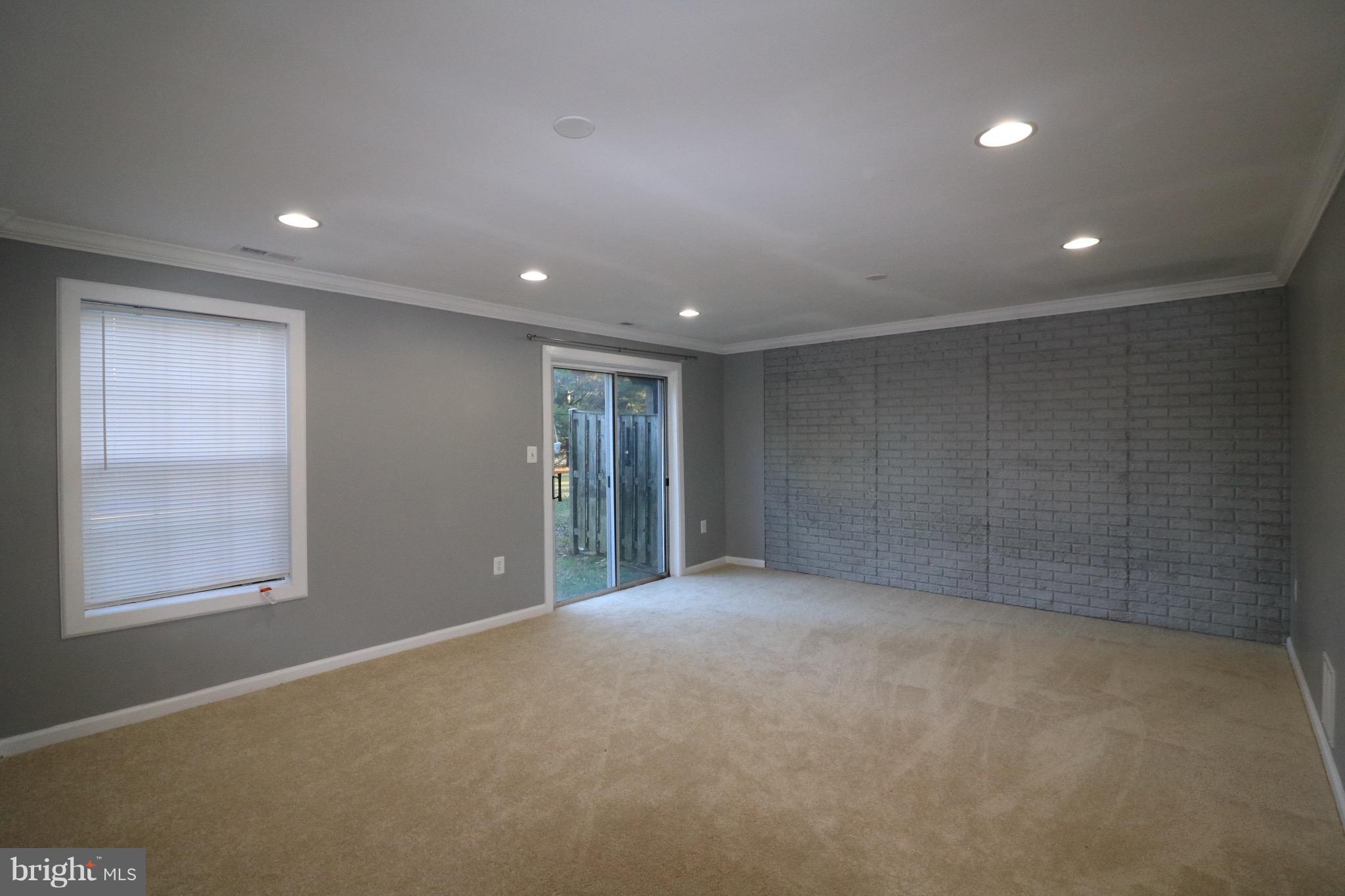 MILL CREEK SOUTH - Residential Lease