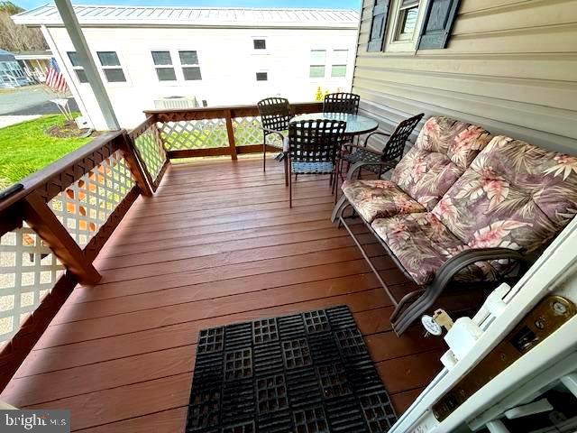 WHITE HORSE PARK PH 3 - Residential