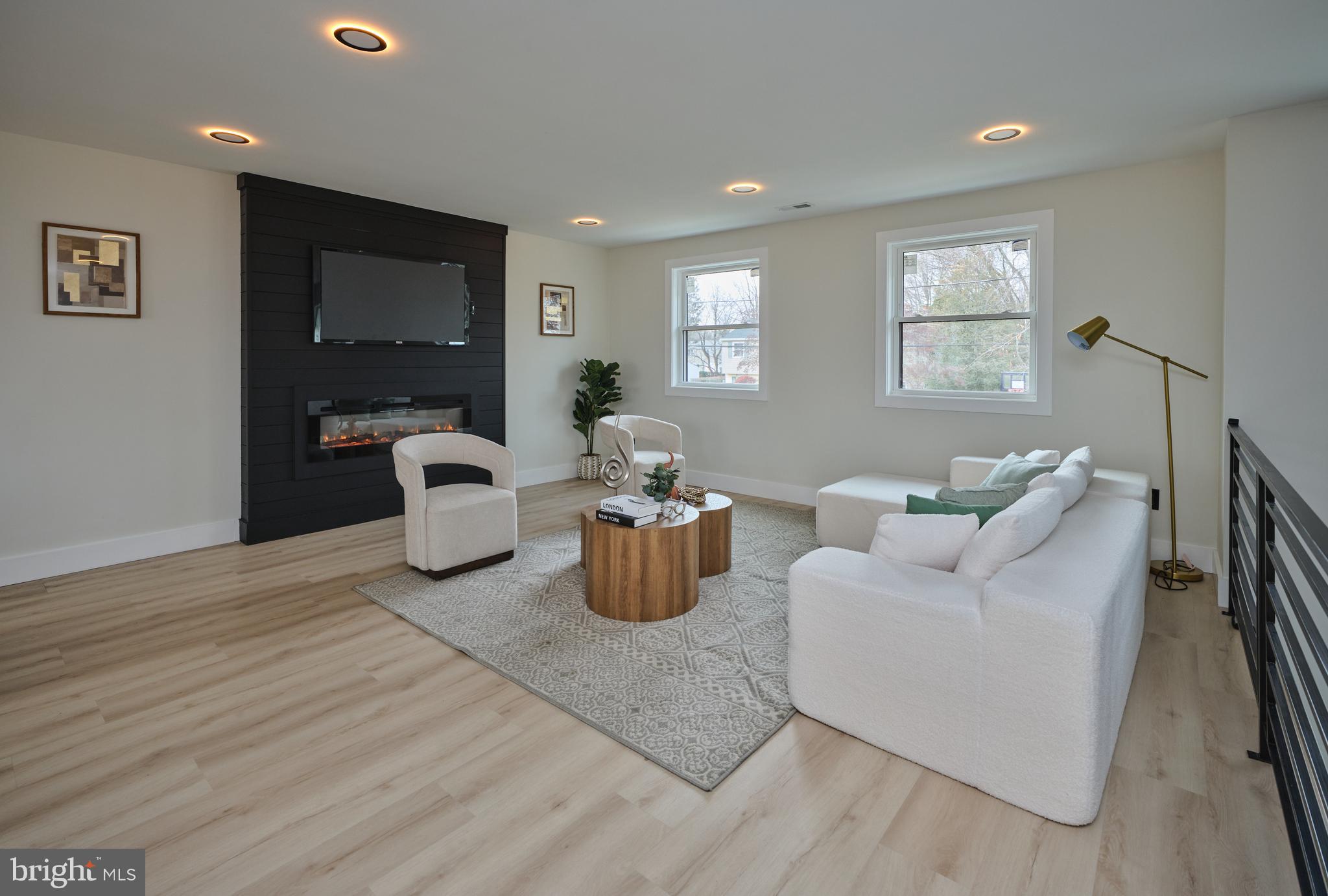 FAIRVIEW - Residential