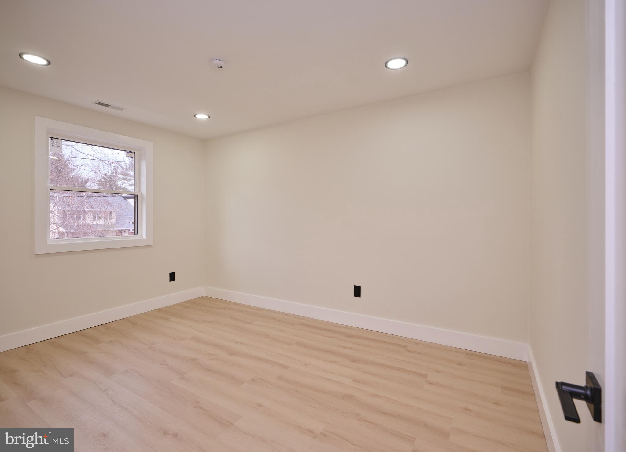 FAIRVIEW - Residential