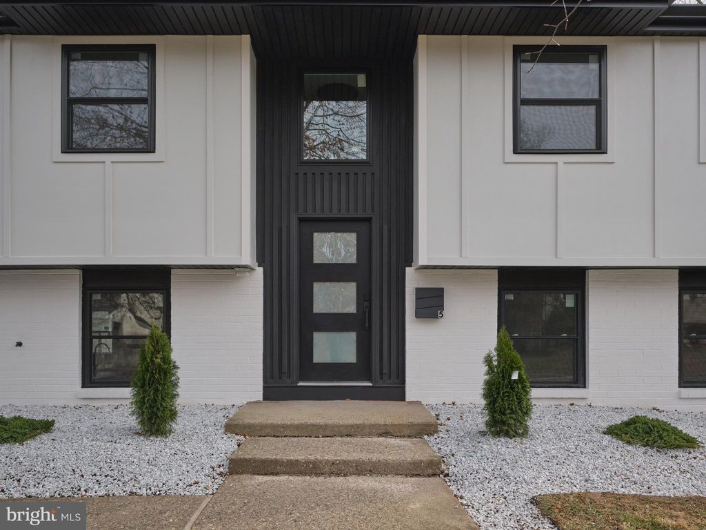 Photo of 5 Belmont, DOYLESTOWN, PA 18901 (MLS # PABU2110506)