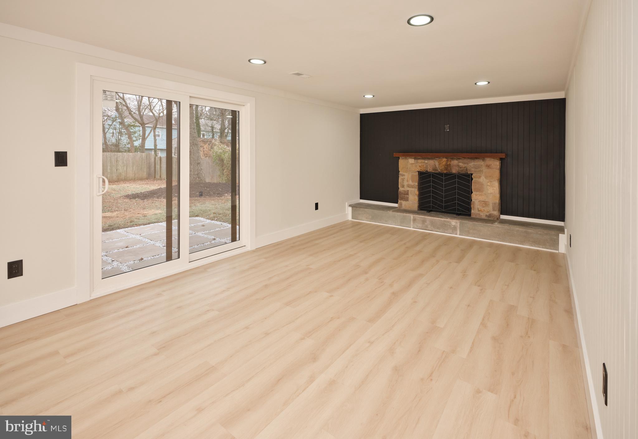 FAIRVIEW - Residential