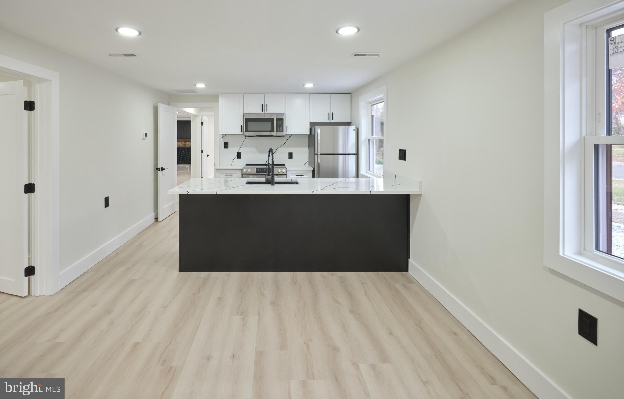 FAIRVIEW - Residential