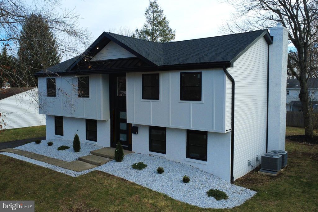 Photo of 5 Belmont, DOYLESTOWN, PA 18901 (MLS # PABU2110506)