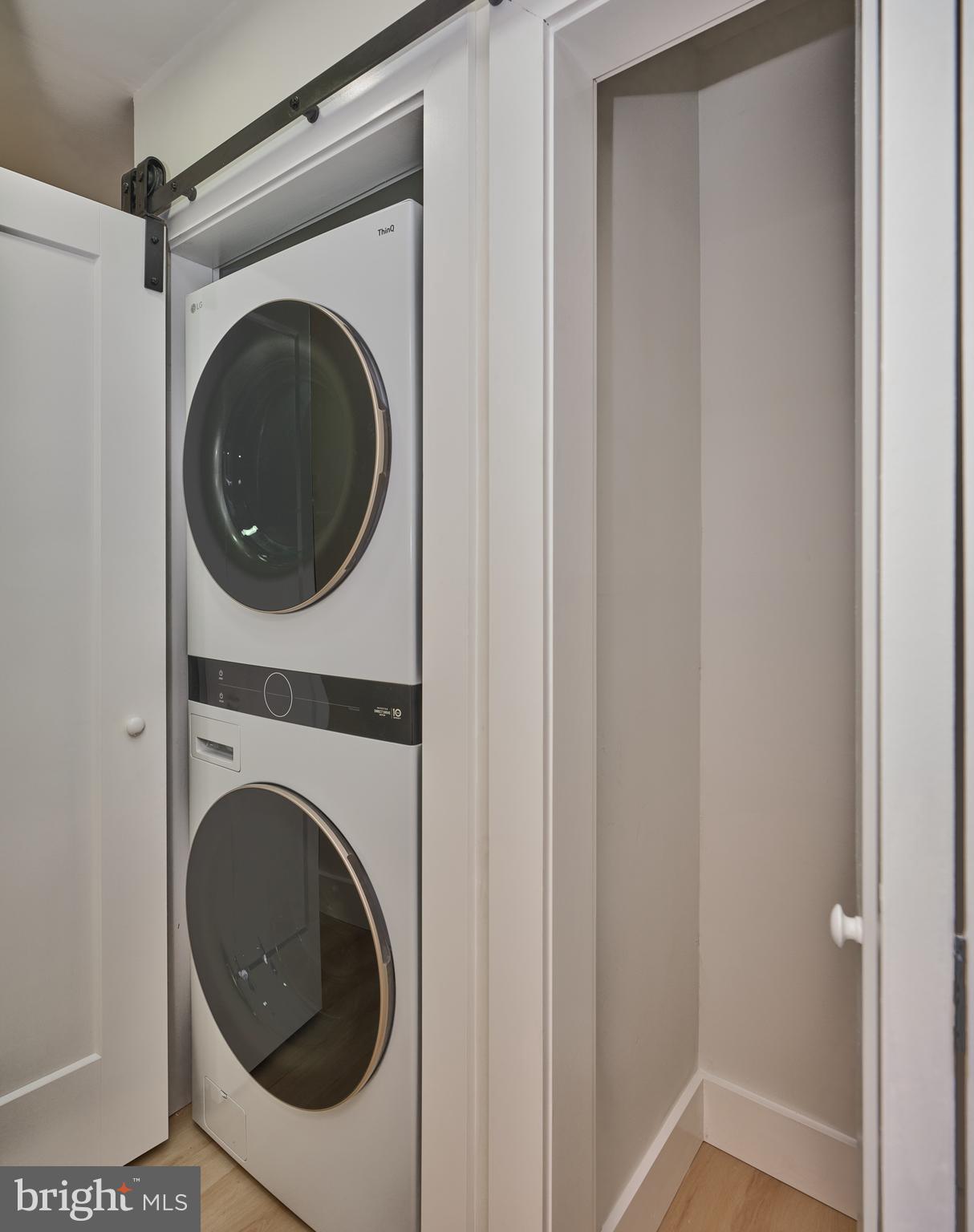 FAIRVIEW - Residential