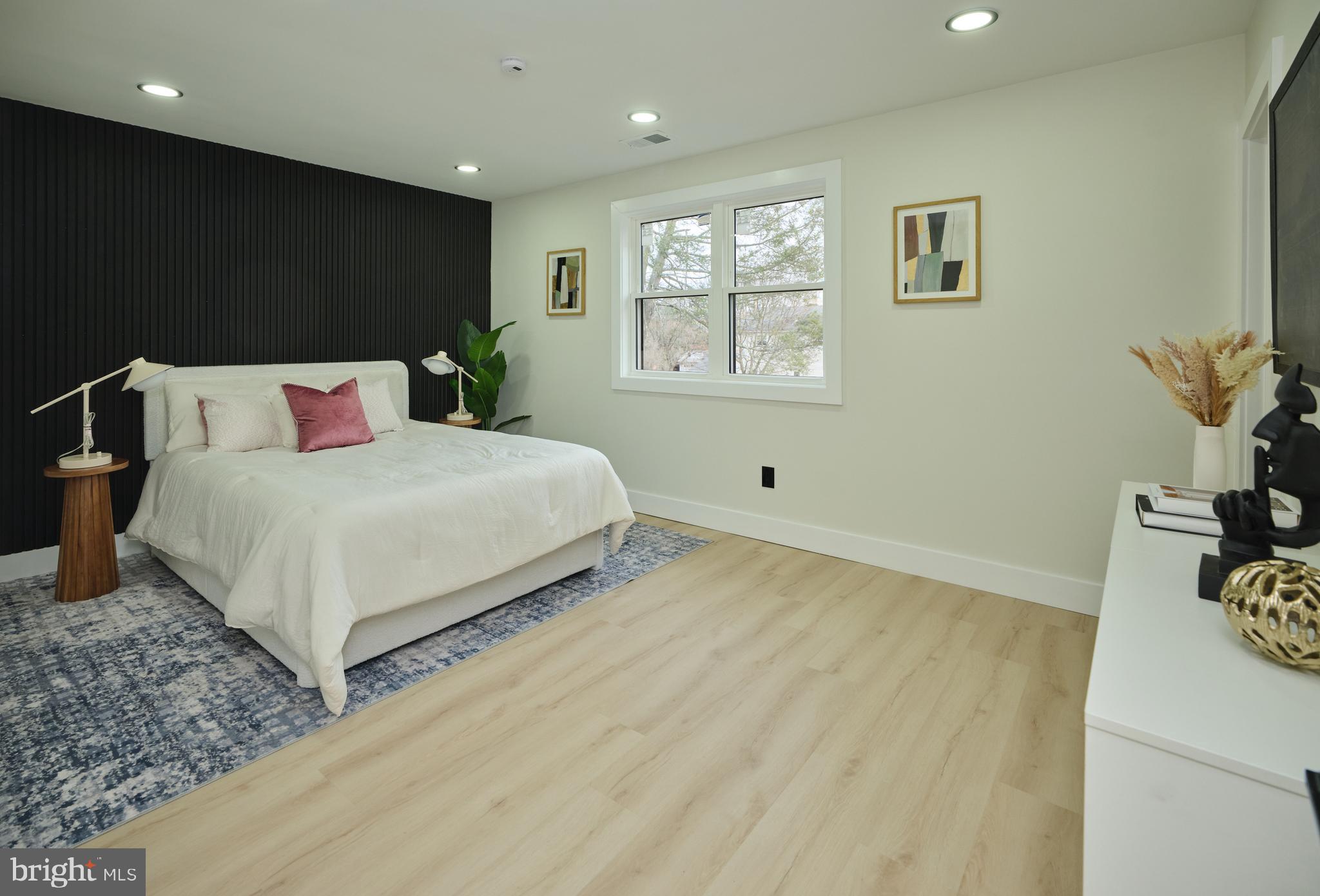 FAIRVIEW - Residential