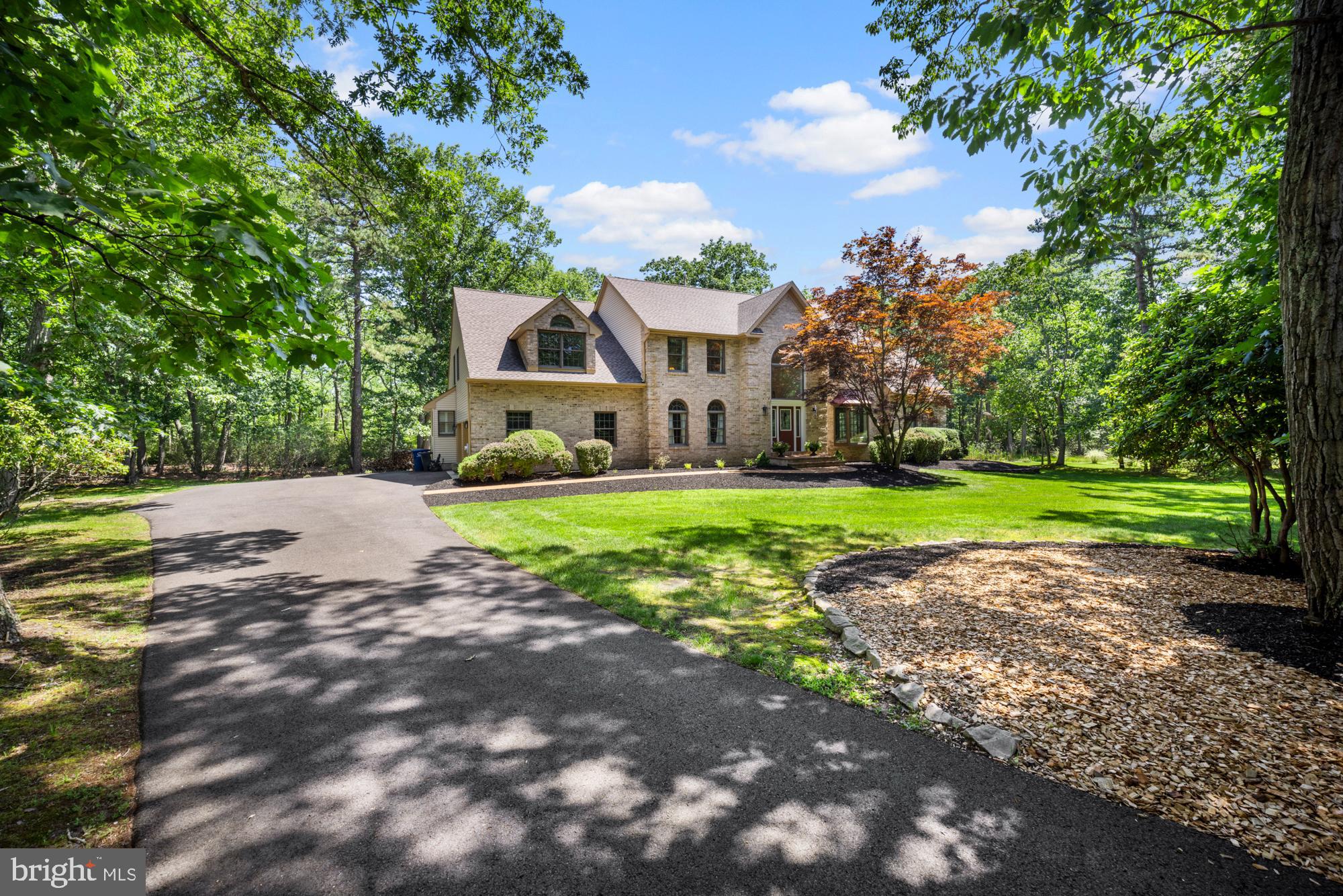5 HAMILTON COURT