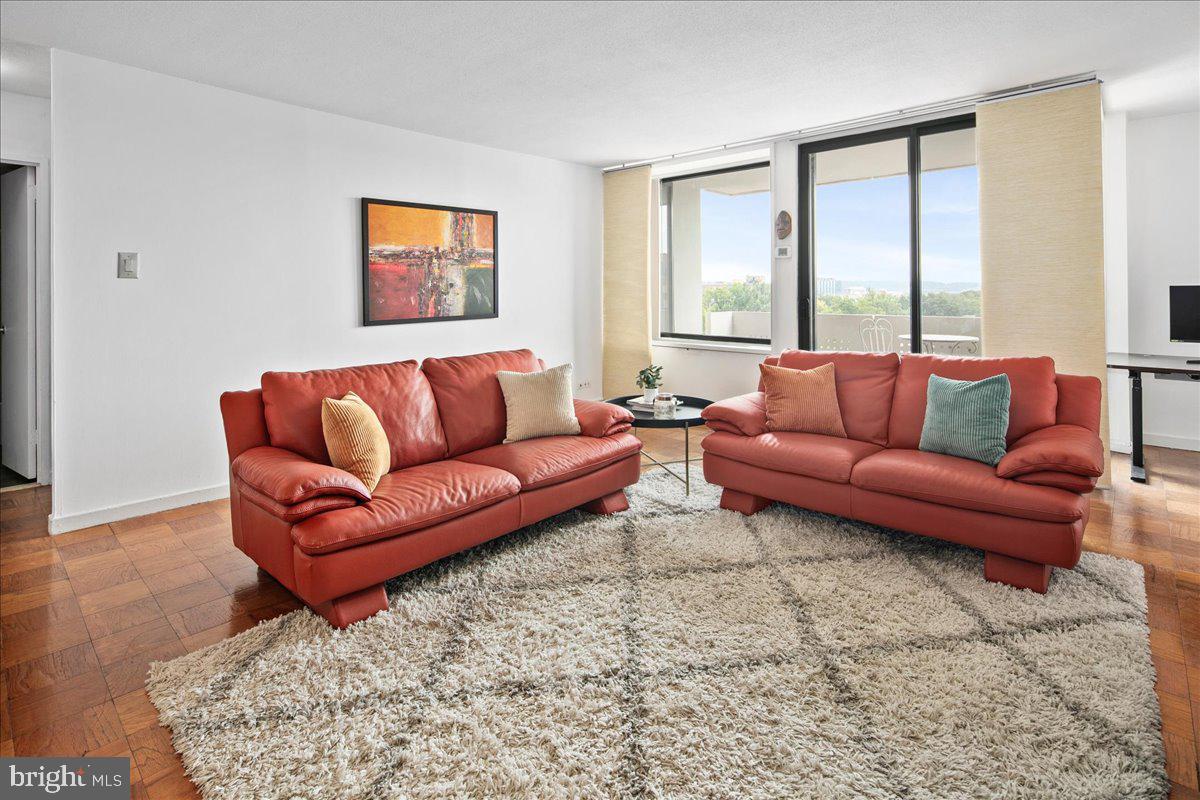 1245 4TH STREET SW E707