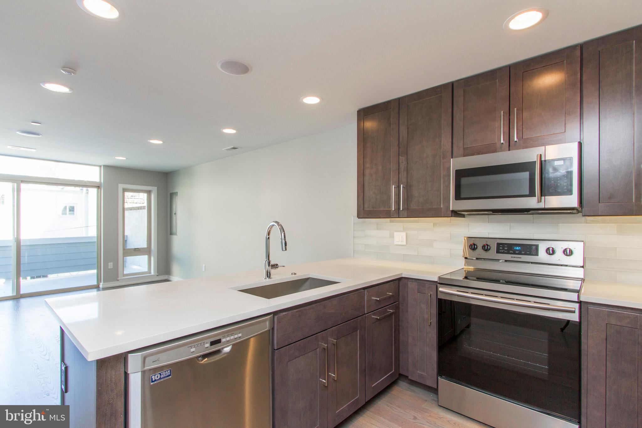 CENTER CITY - Residential Lease