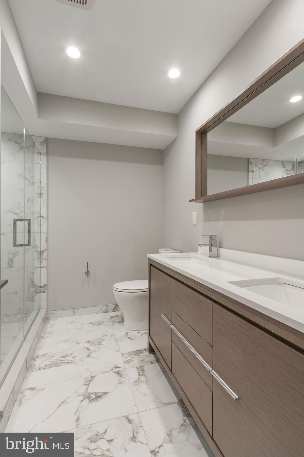 CENTER CITY - Residential Lease