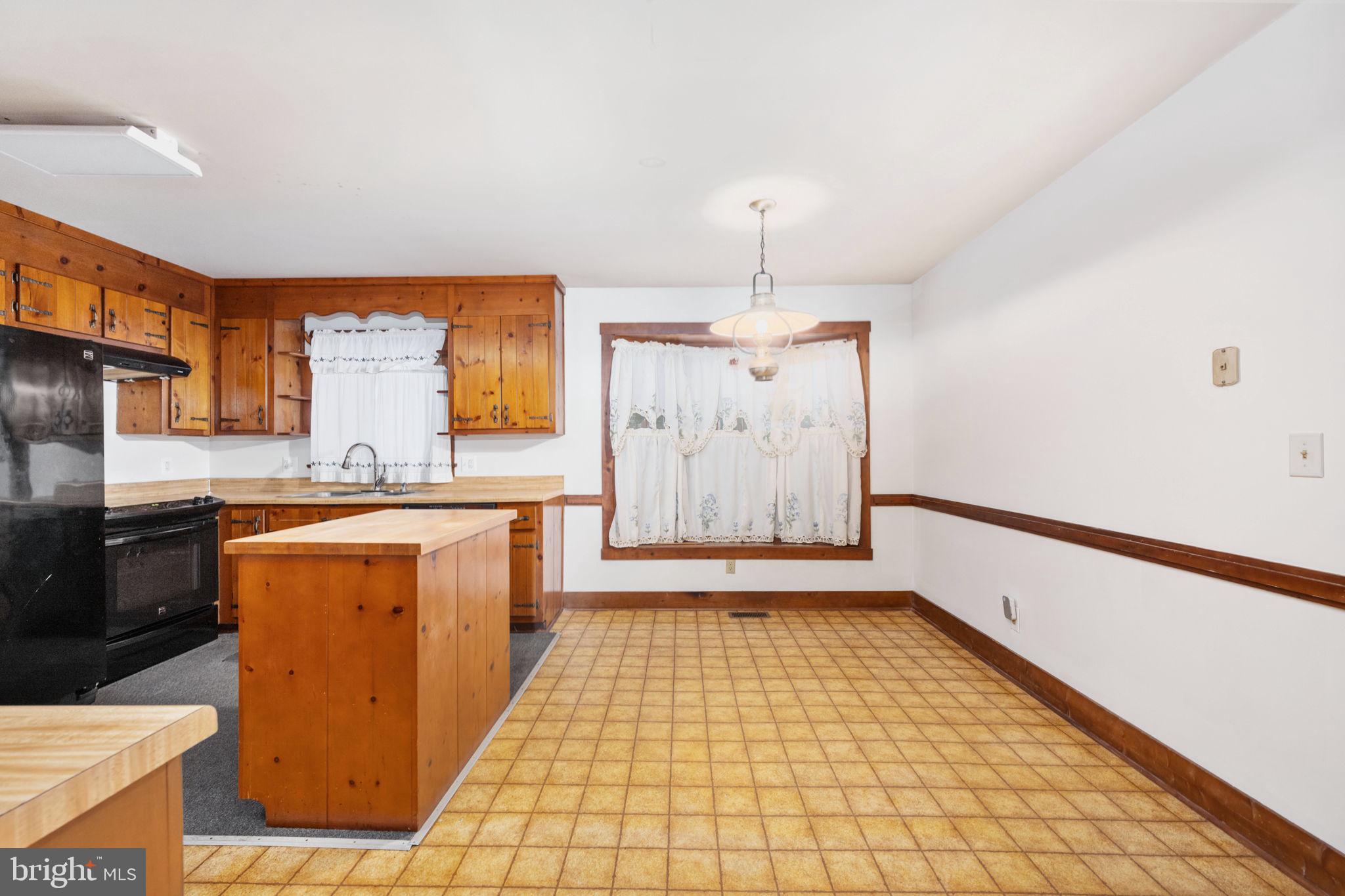 MONTCLAIR - Residential