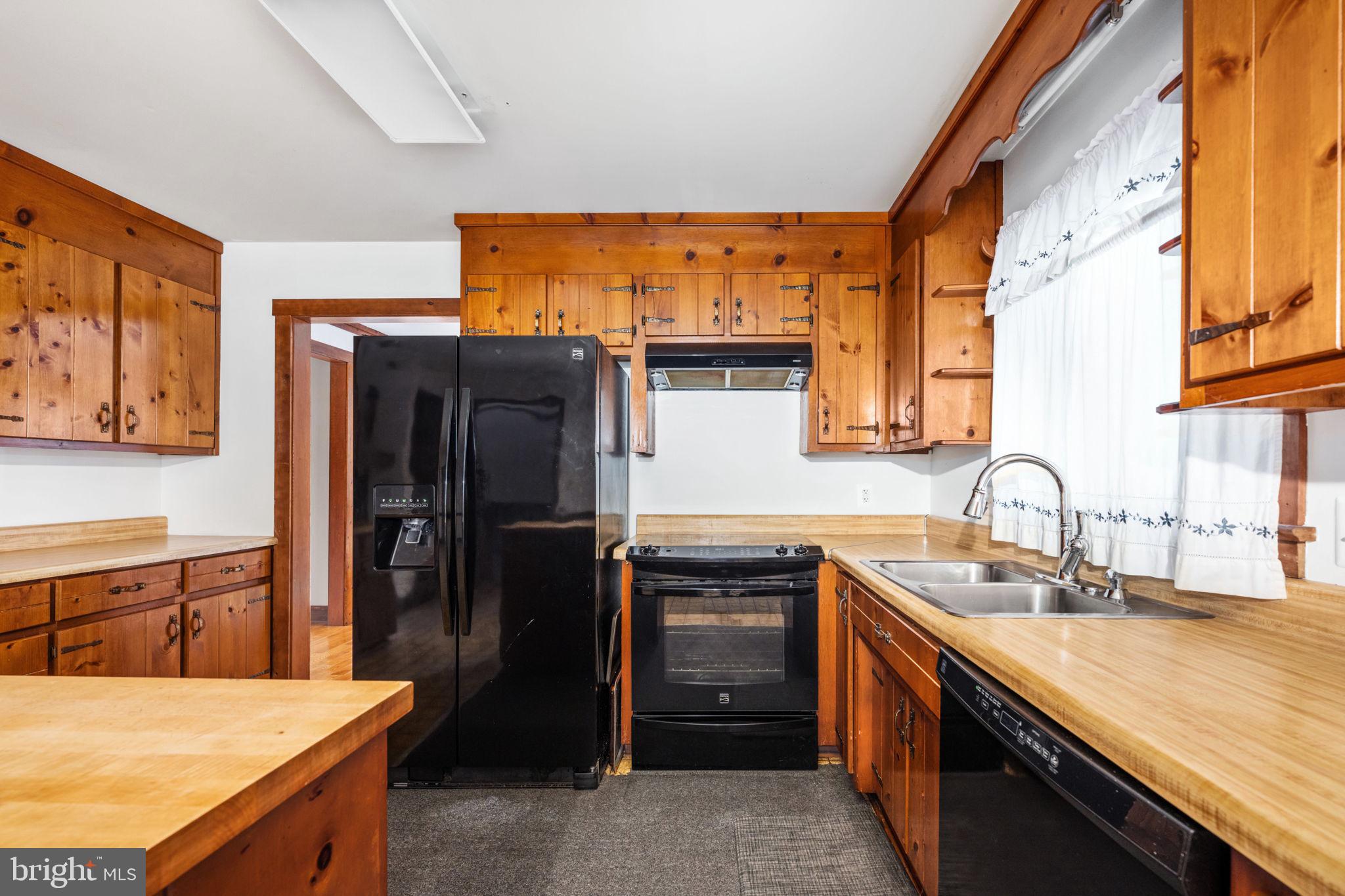 MONTCLAIR - Residential