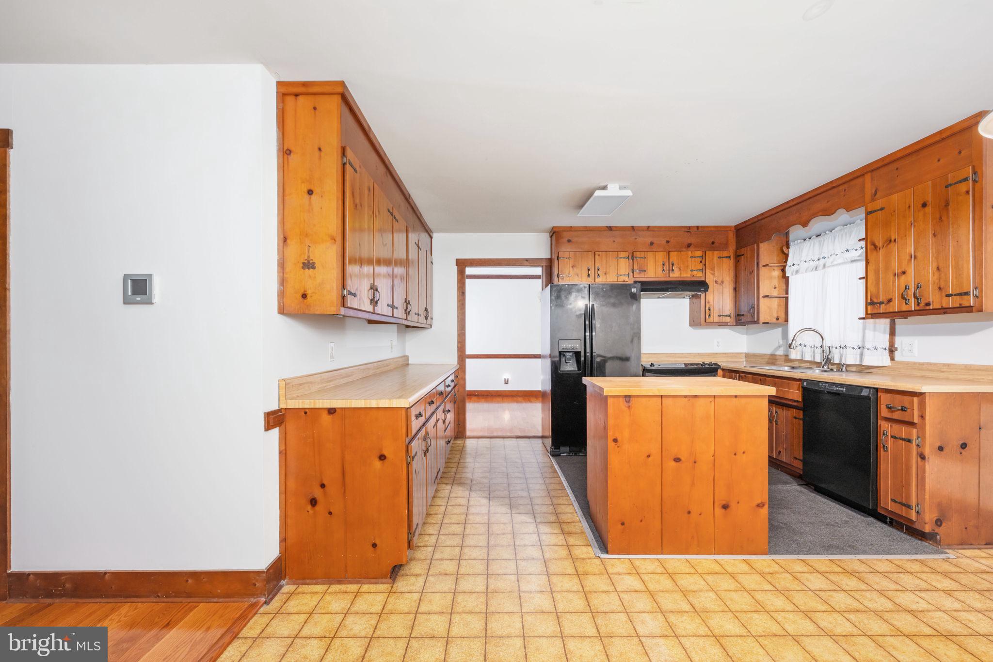 MONTCLAIR - Residential