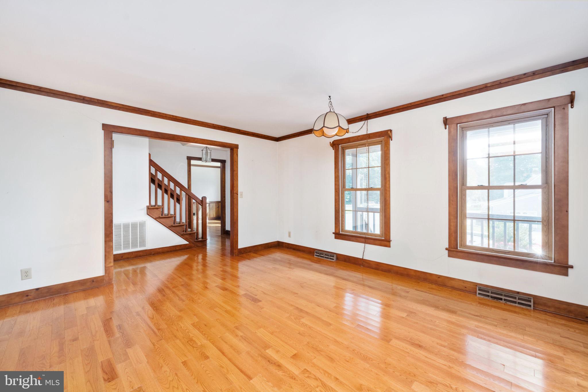 MONTCLAIR - Residential