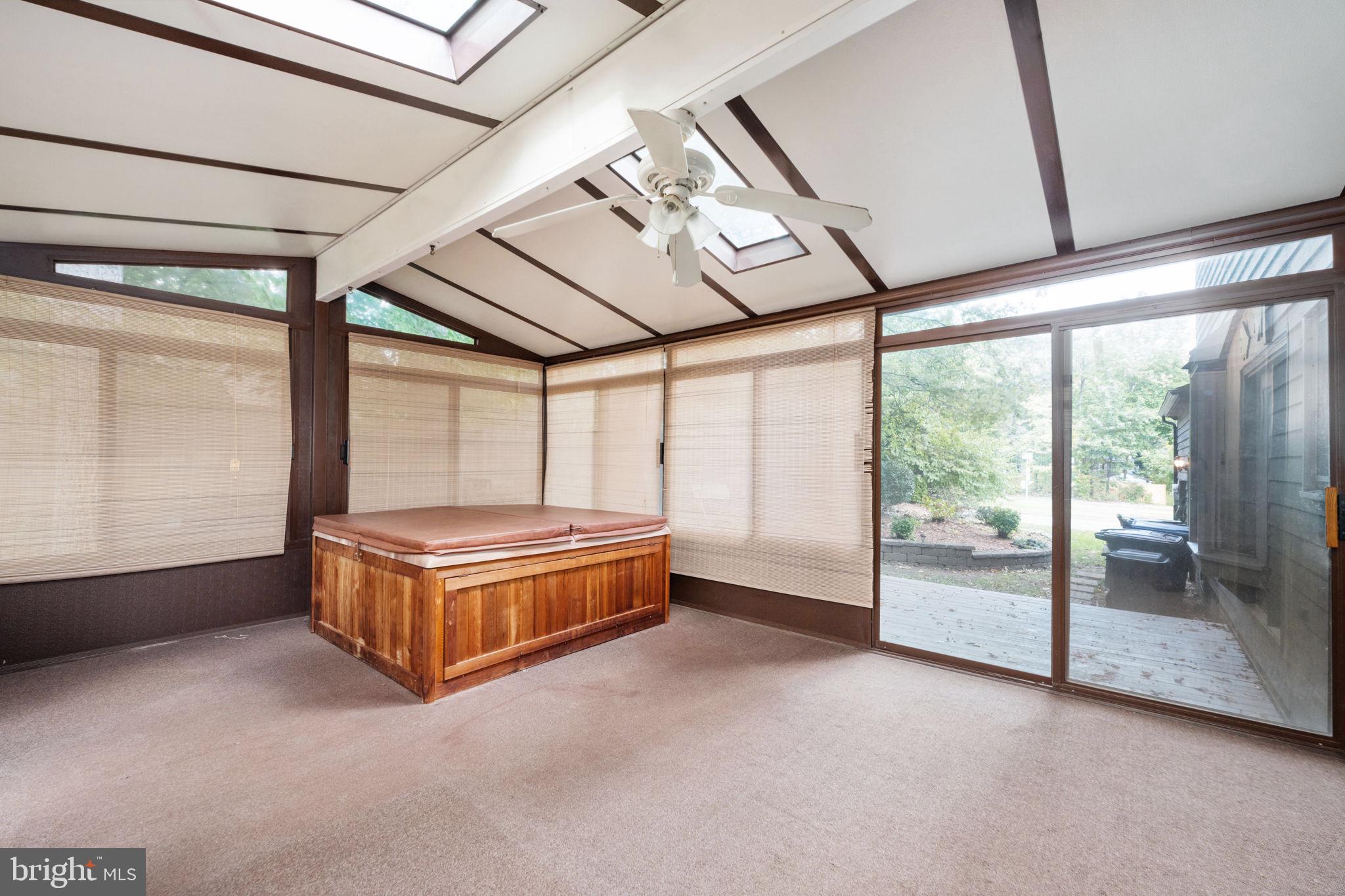 MONTCLAIR - Residential