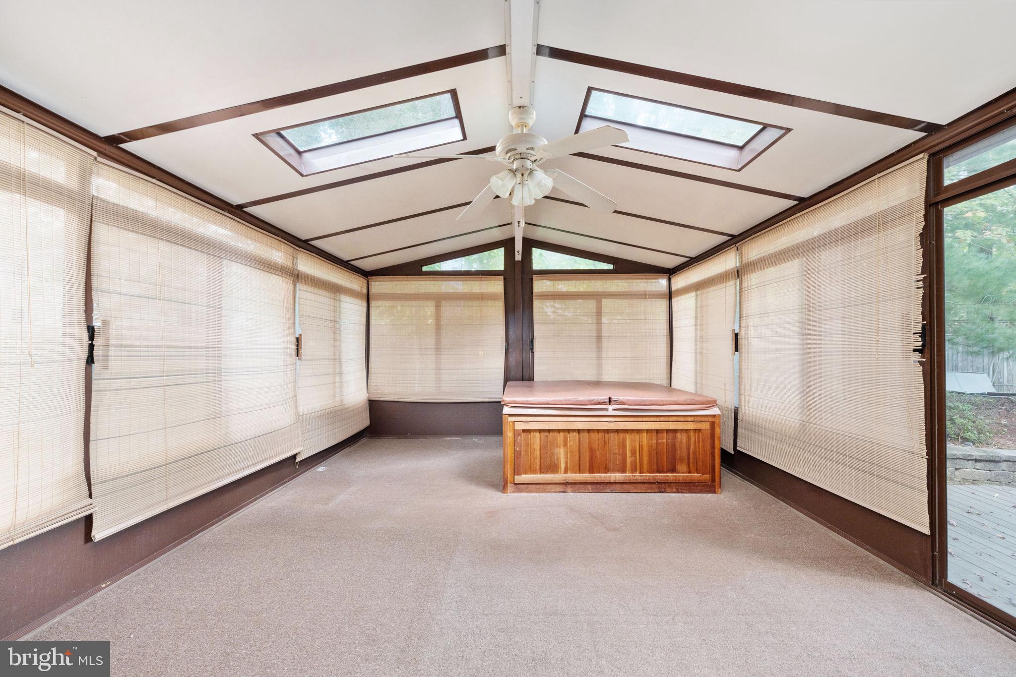 MONTCLAIR - Residential