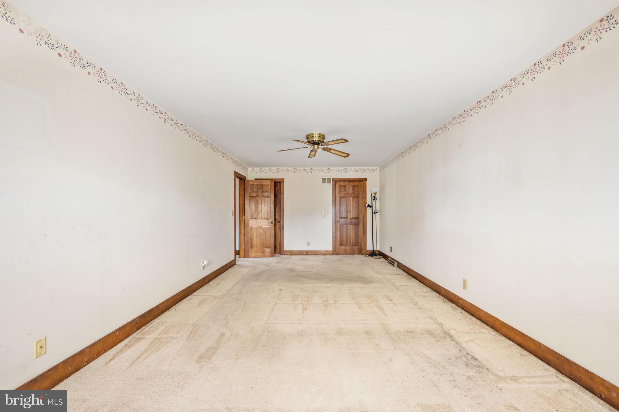 MONTCLAIR - Residential