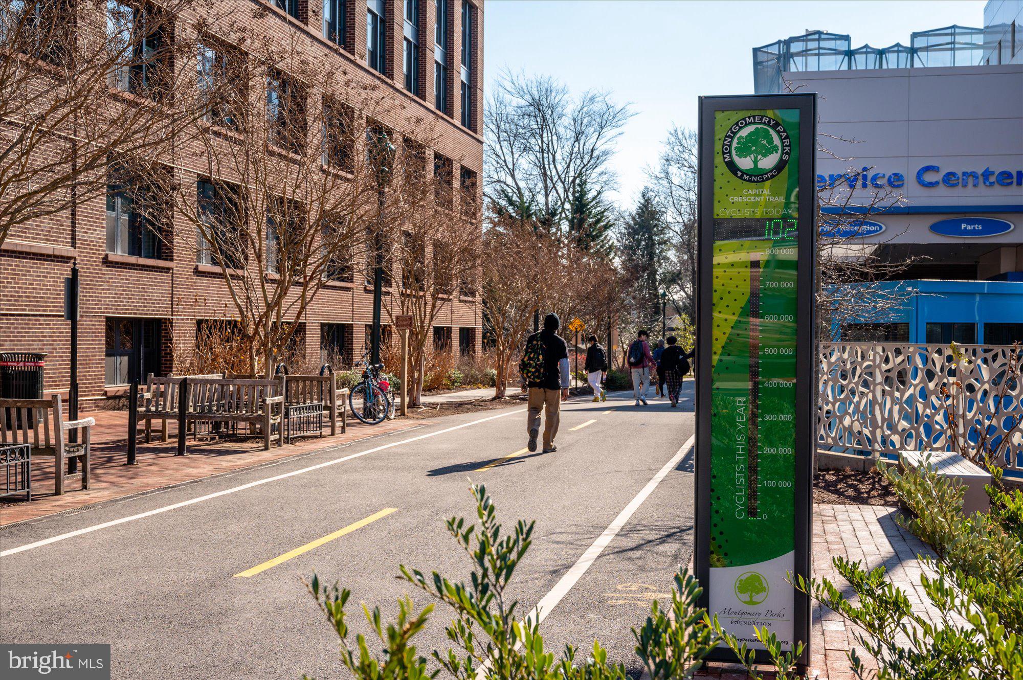 GREENWICH FOREST - Residential